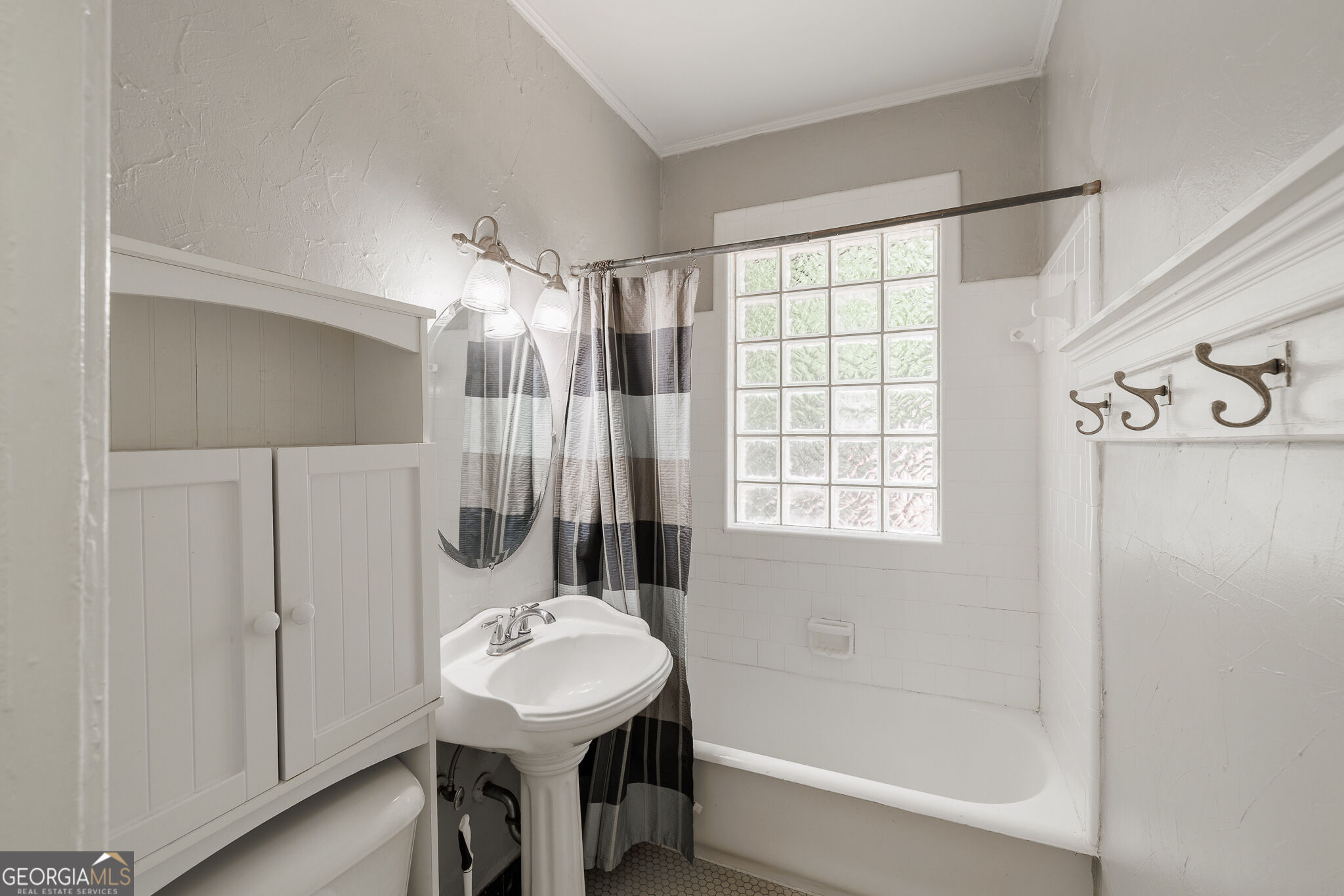 892 Hill Street Property Photo 32