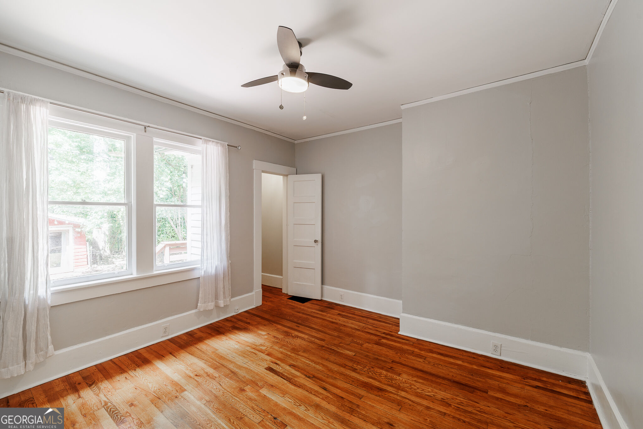 892 Hill Street Property Photo 36