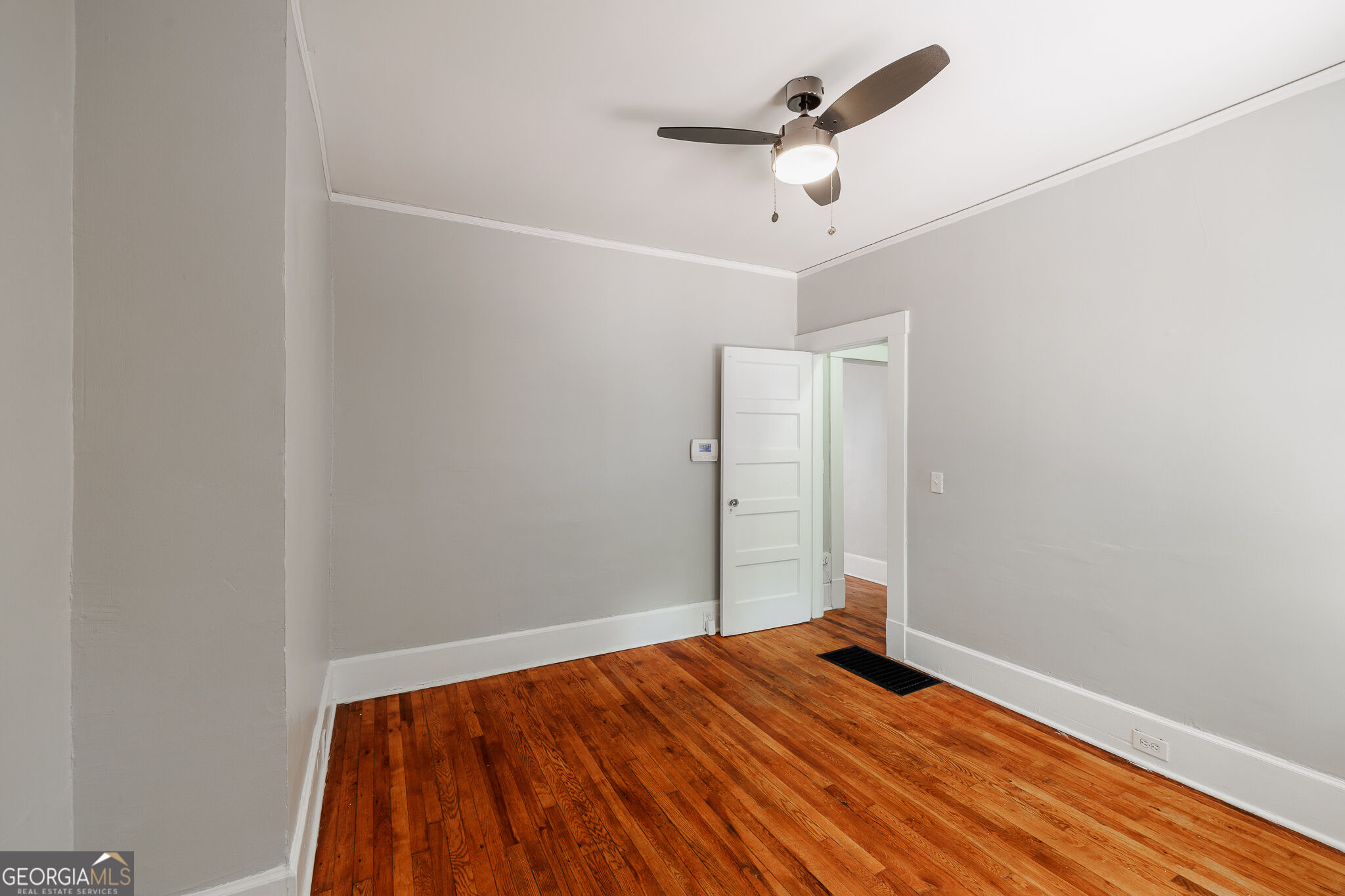 892 Hill Street Property Photo 37