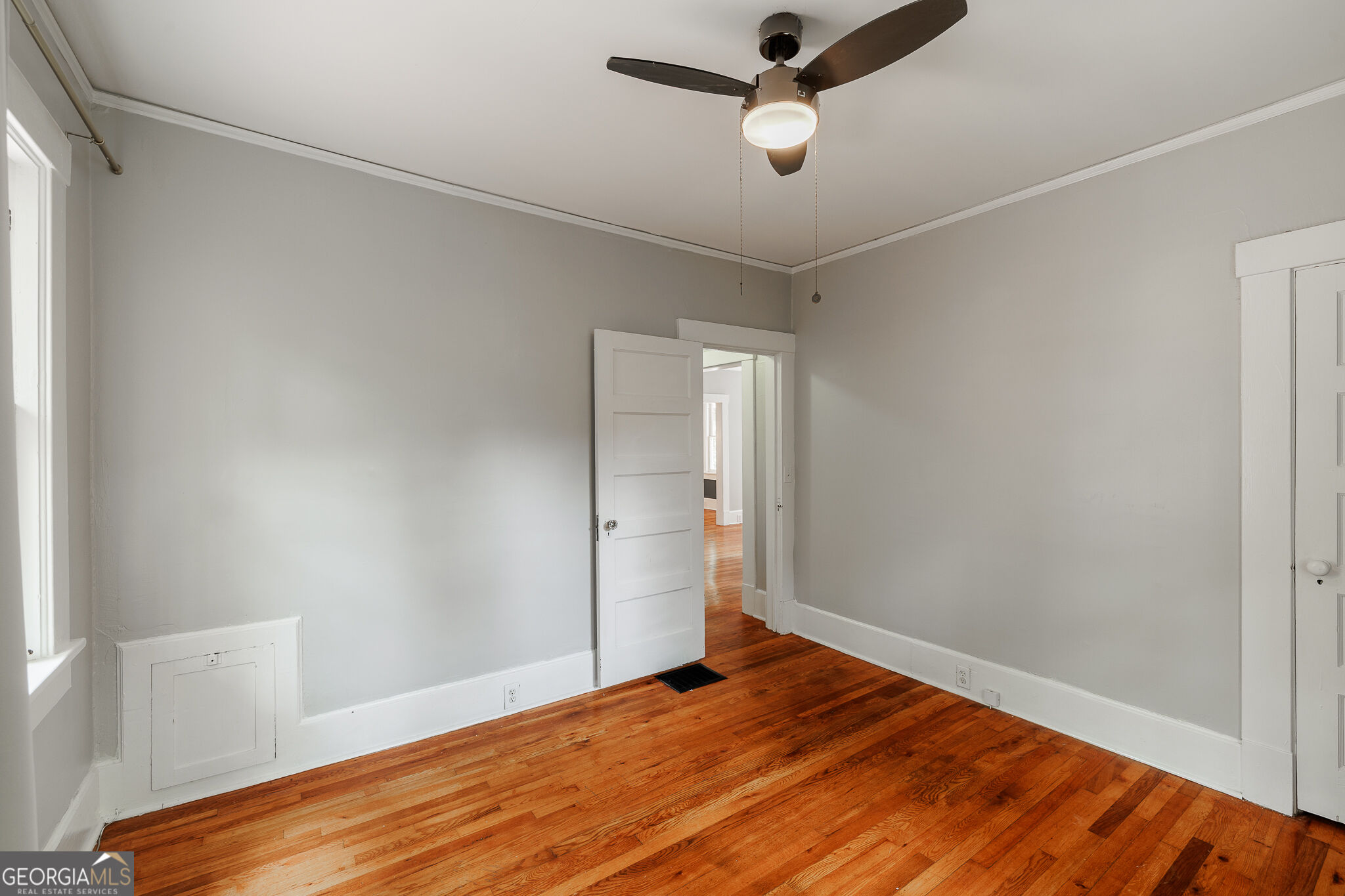 892 Hill Street Property Photo 39