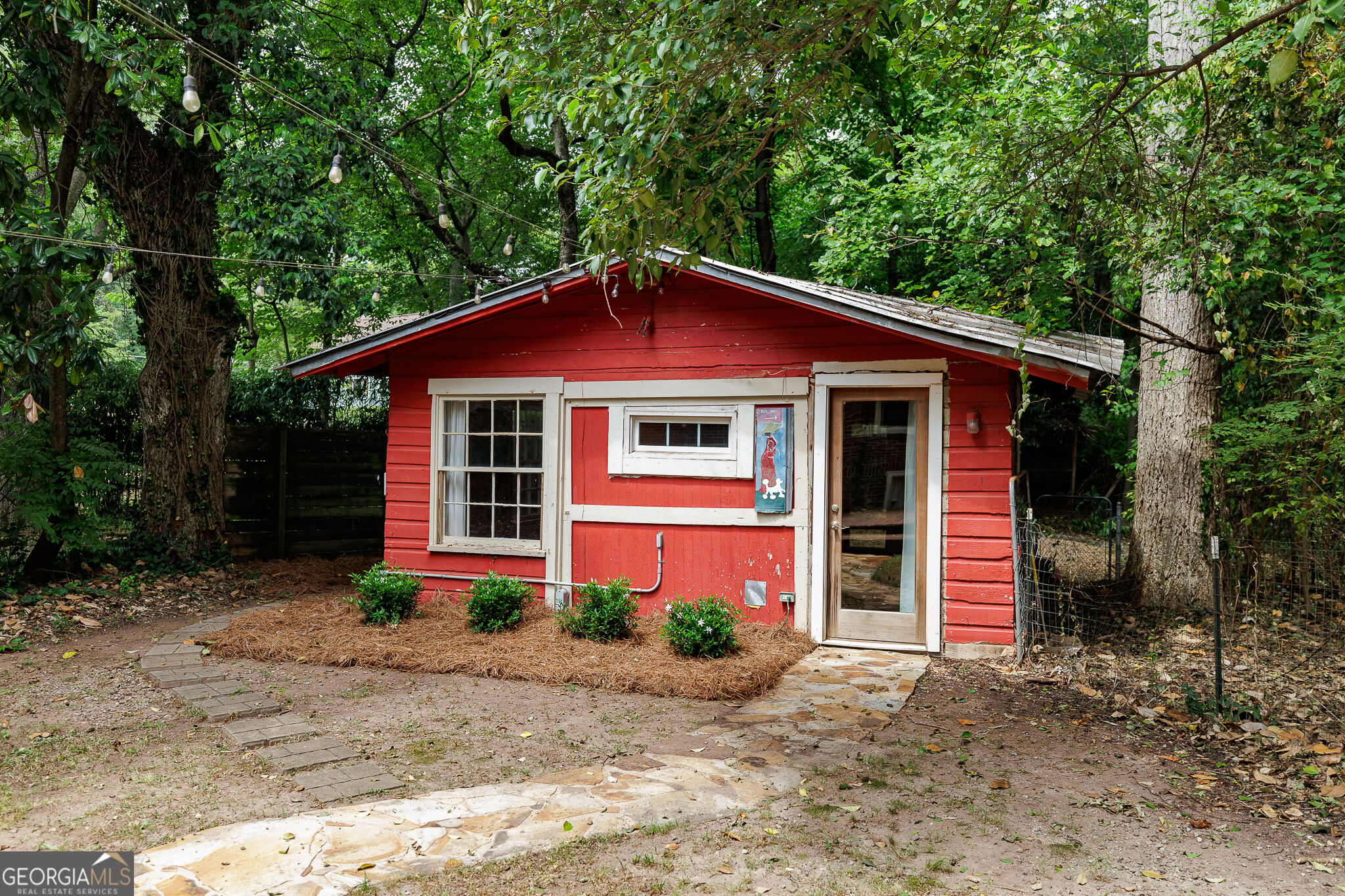 892 Hill Street Property Photo 46