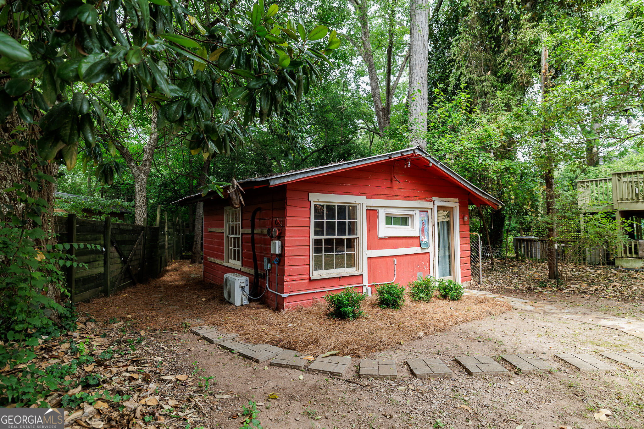 892 Hill Street Property Photo 47