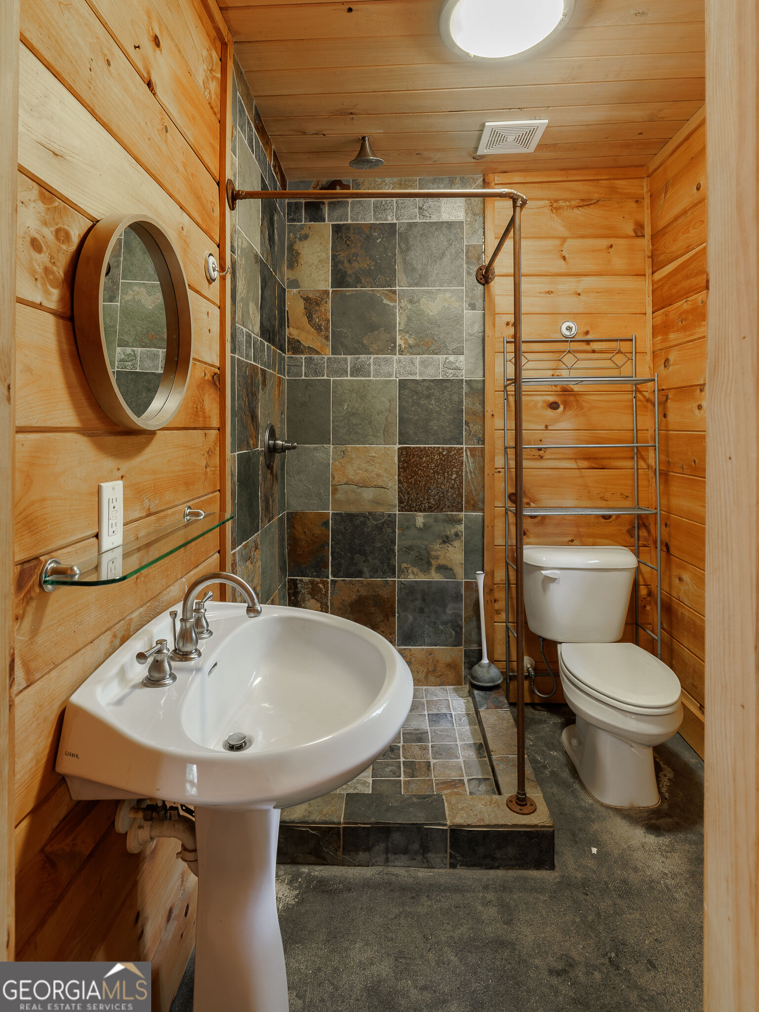 892 Hill Street Property Photo 52