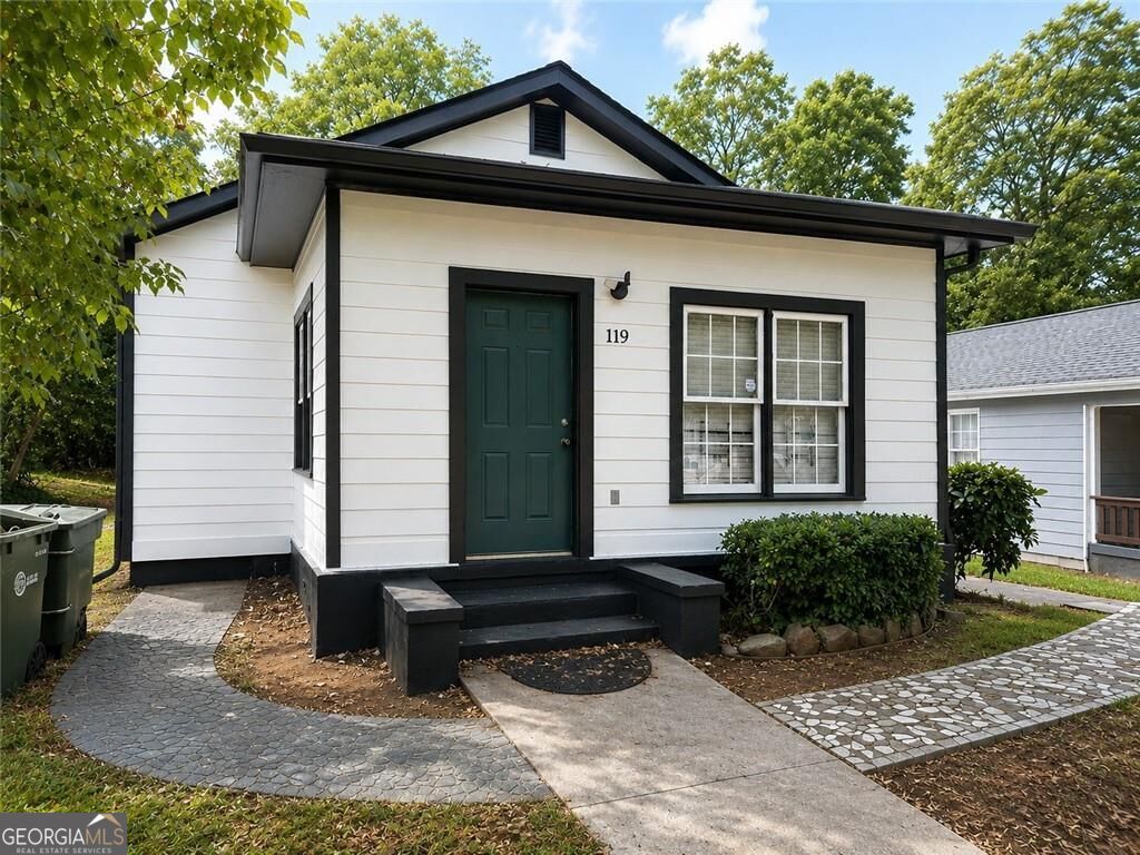 119 Ozone Street Sw Property Photo 1