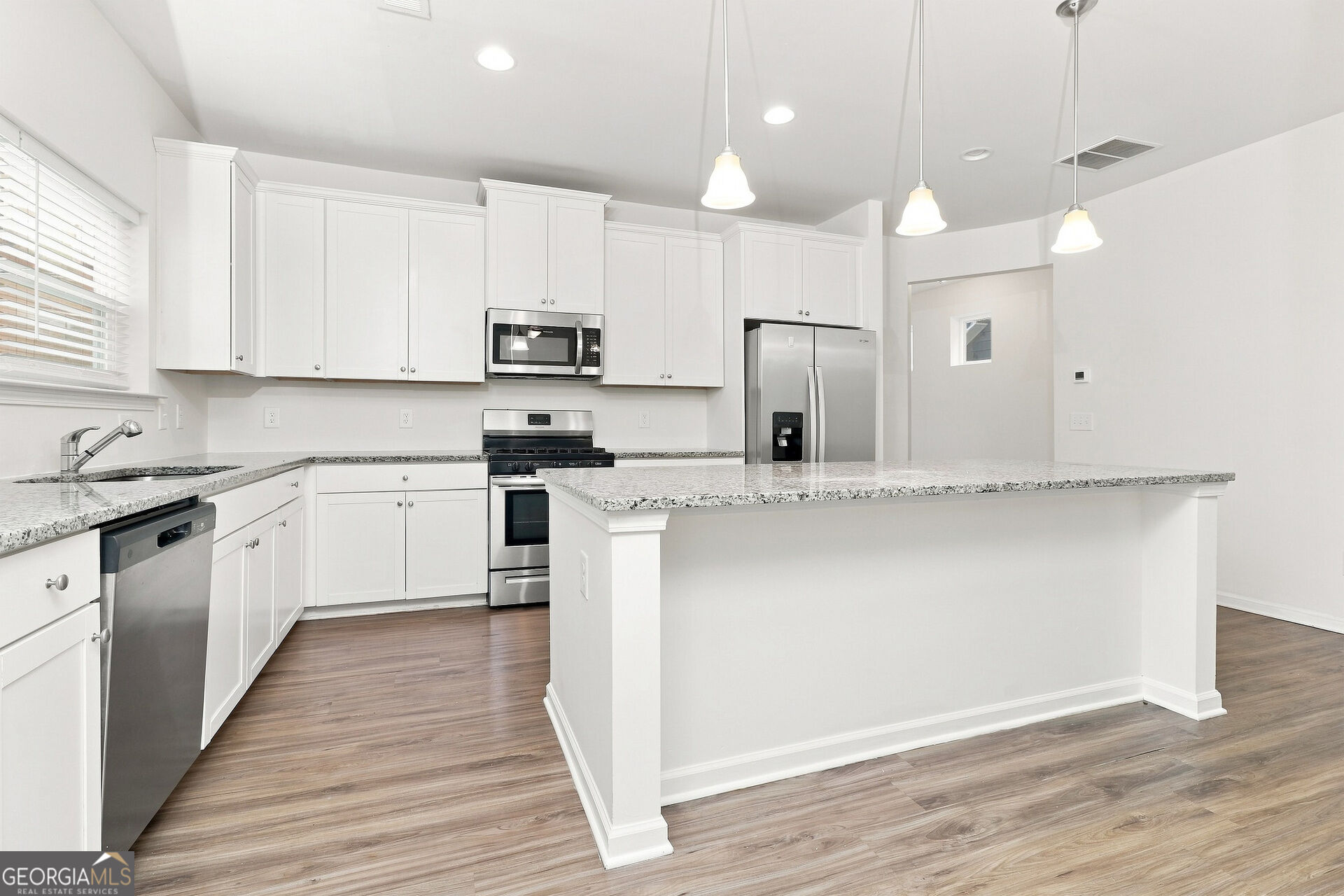 176 Bryon Lane Property Photo 14