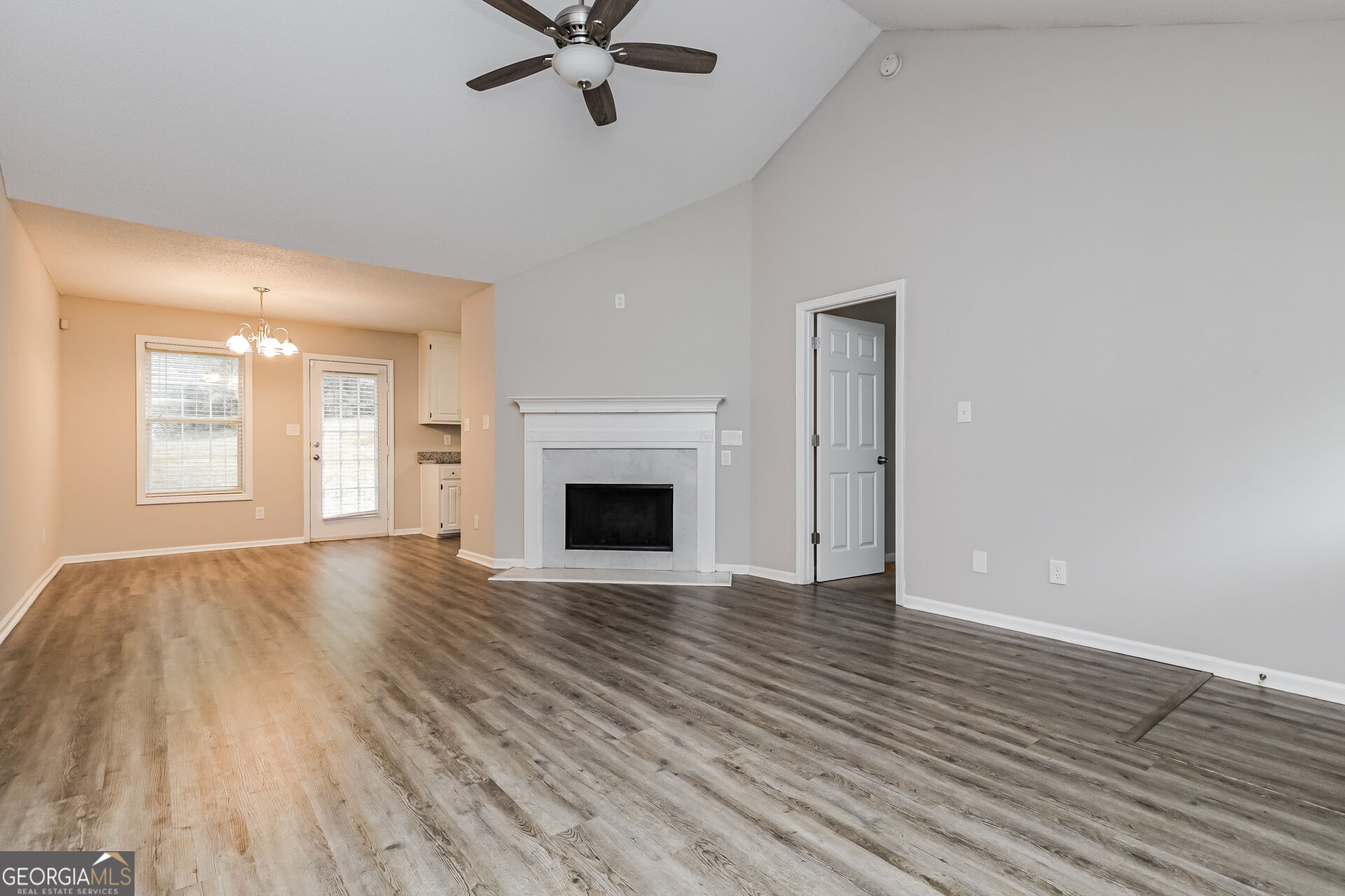 1235 Browns Country Lane Property Photo 6