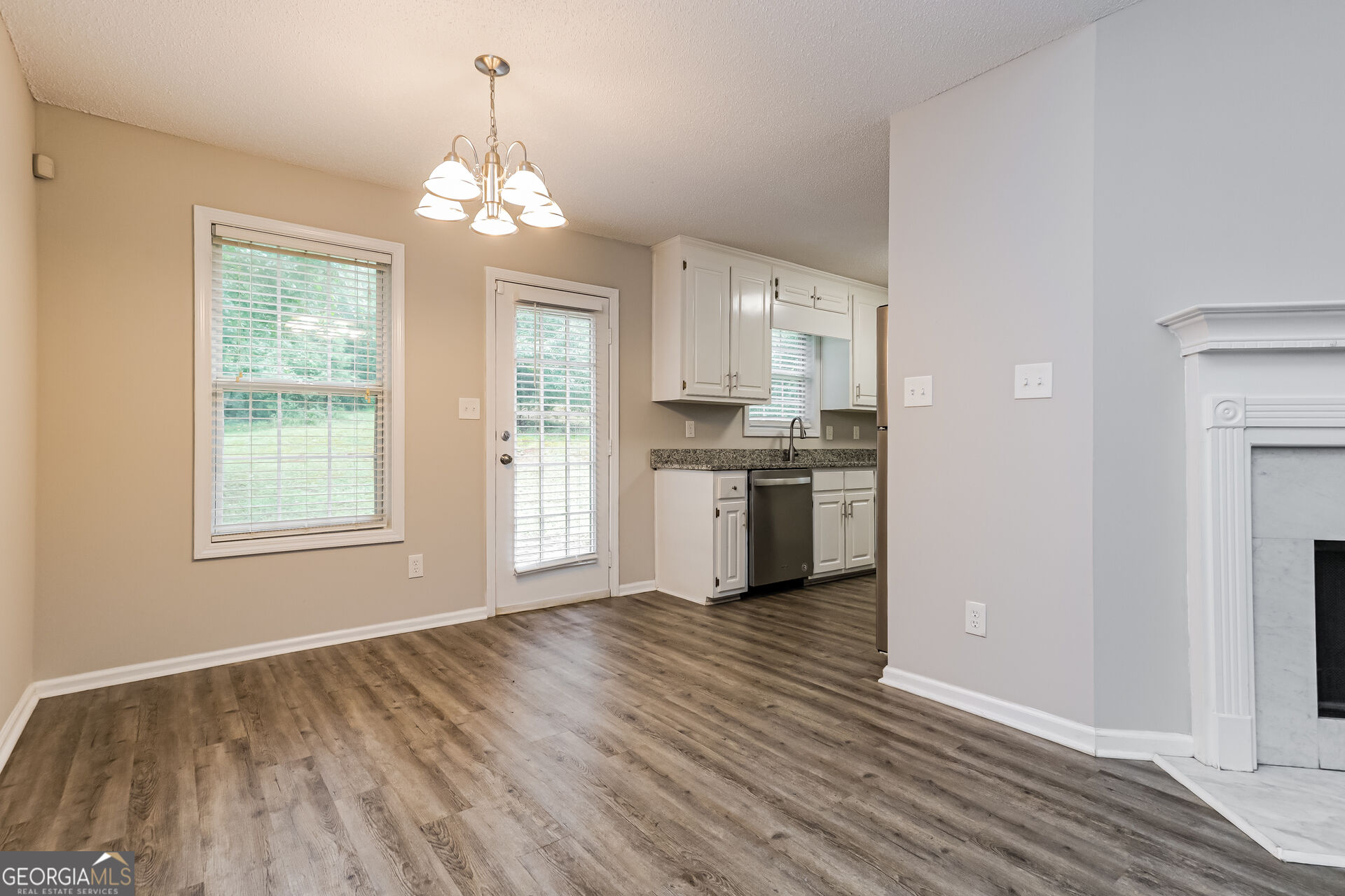 1235 Browns Country Lane Property Photo 7