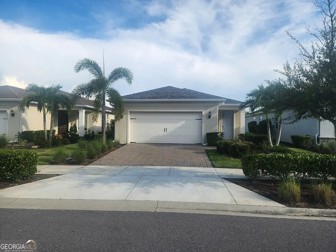 42114 Edgewater Drive