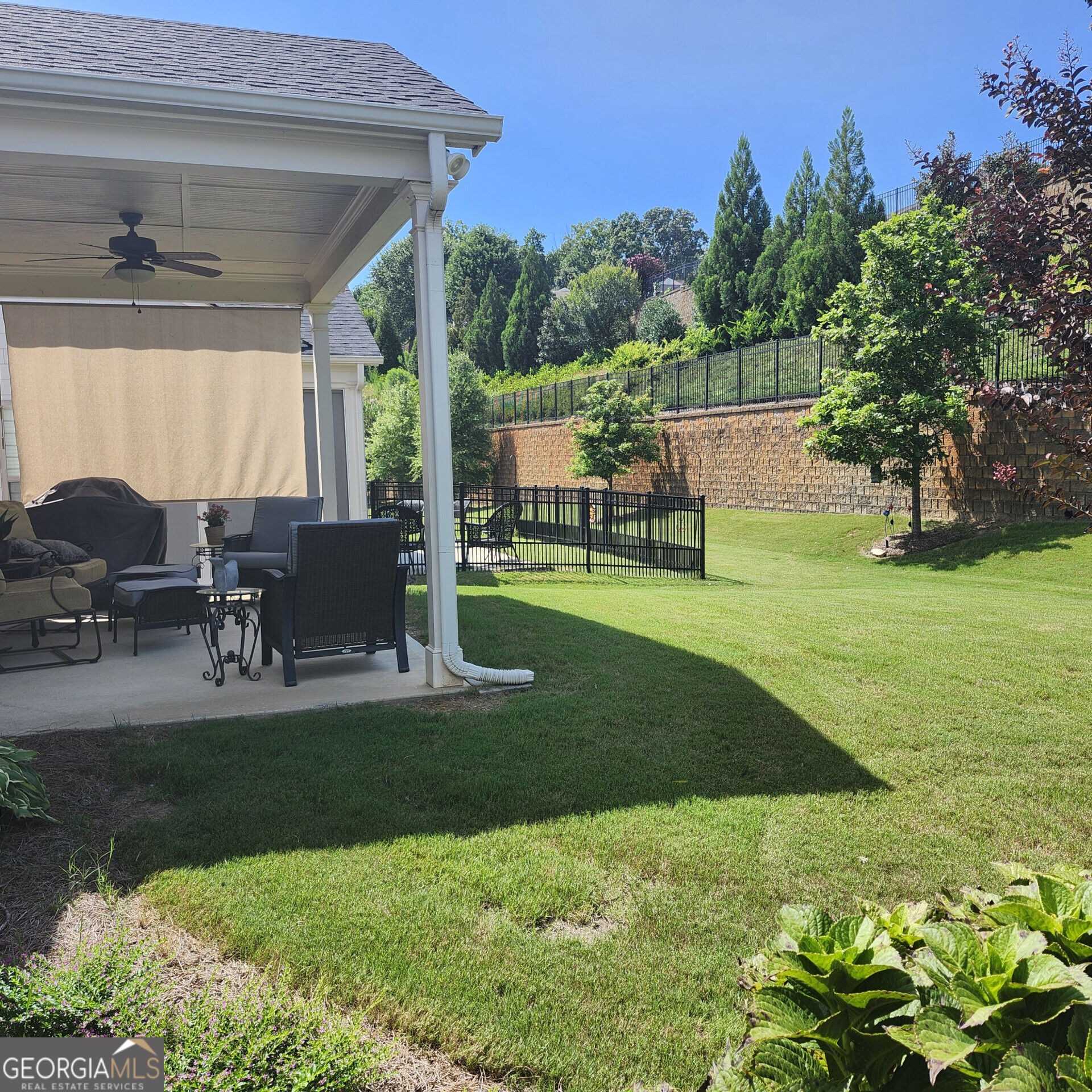 5639 Maple Bluff Way Property Photo 4