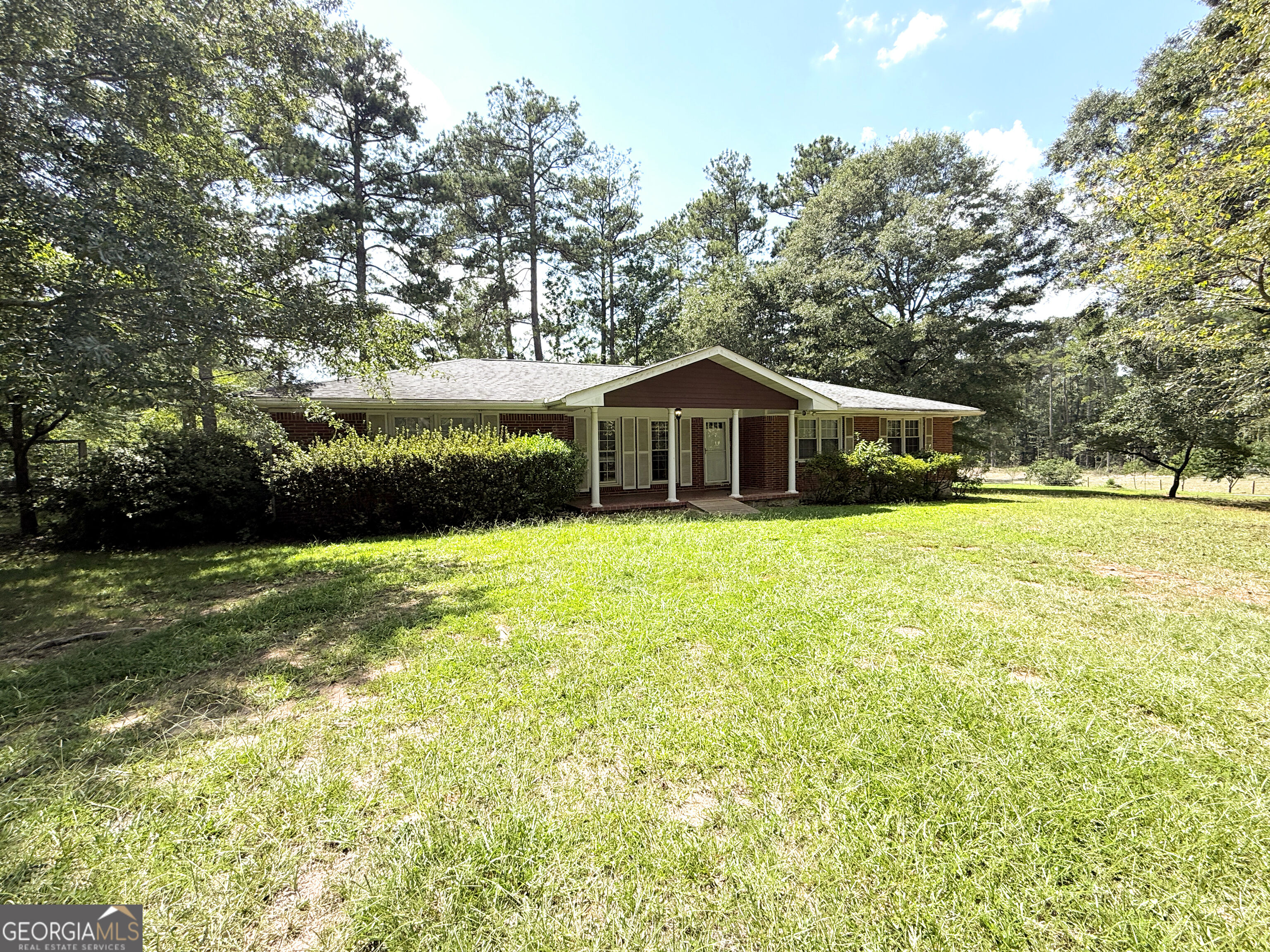 1571 Ebenezer Road Sw Property Photo 1