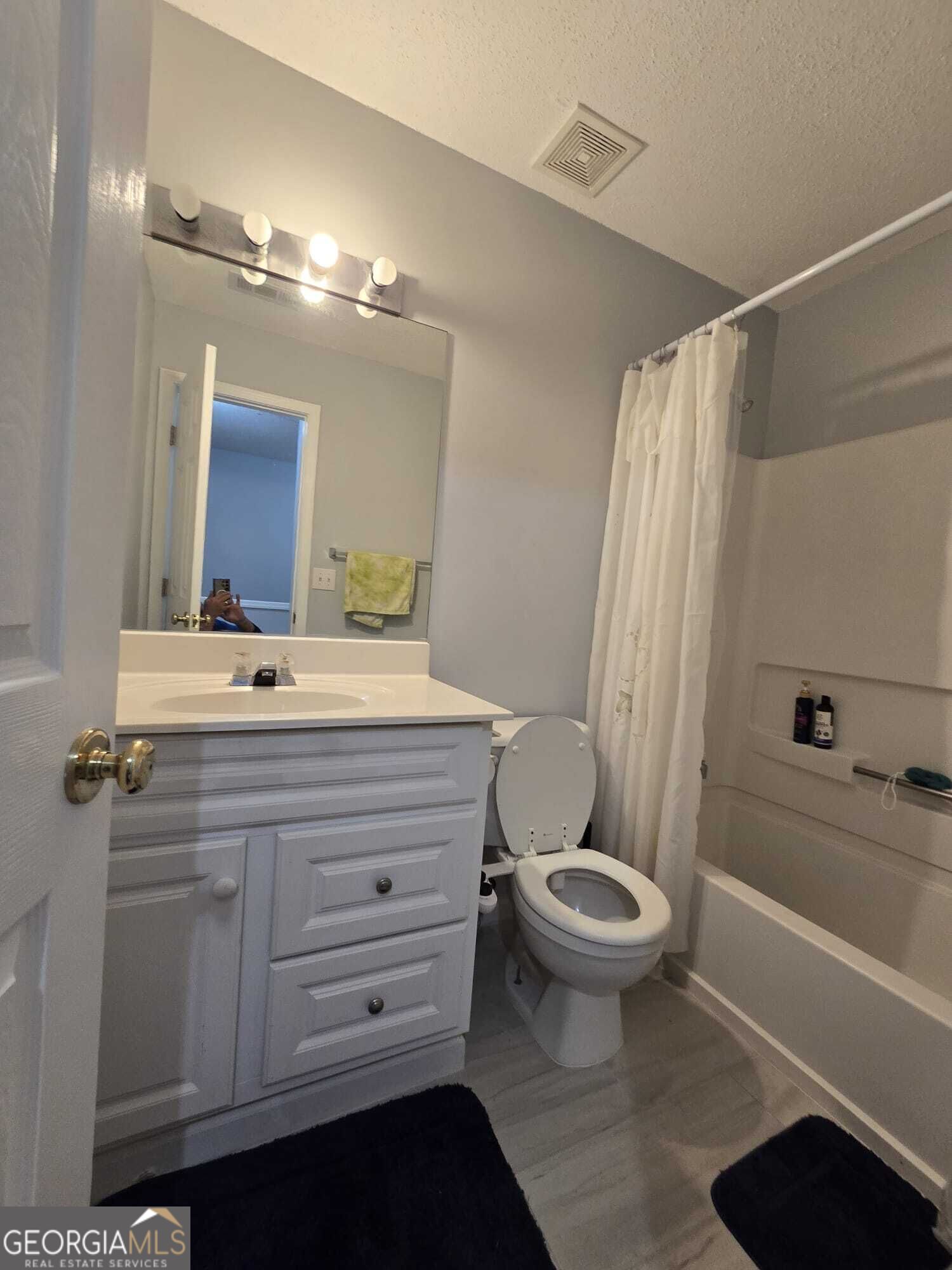 1090 Kilmington Court # 14 Property Photo 16