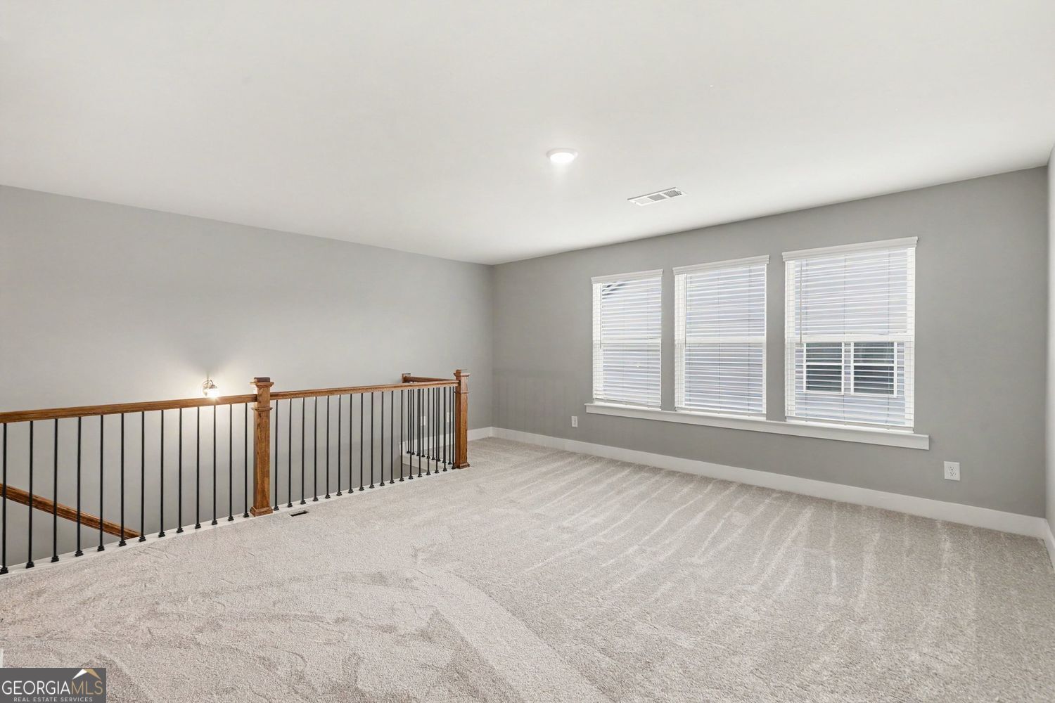 7666 Squire Court Property Photo 15