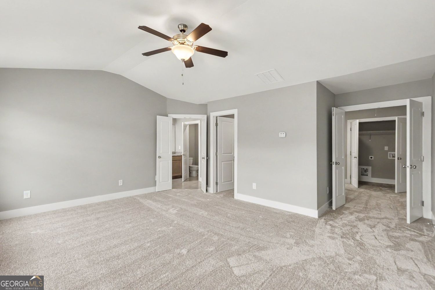 7666 Squire Court Property Photo 18