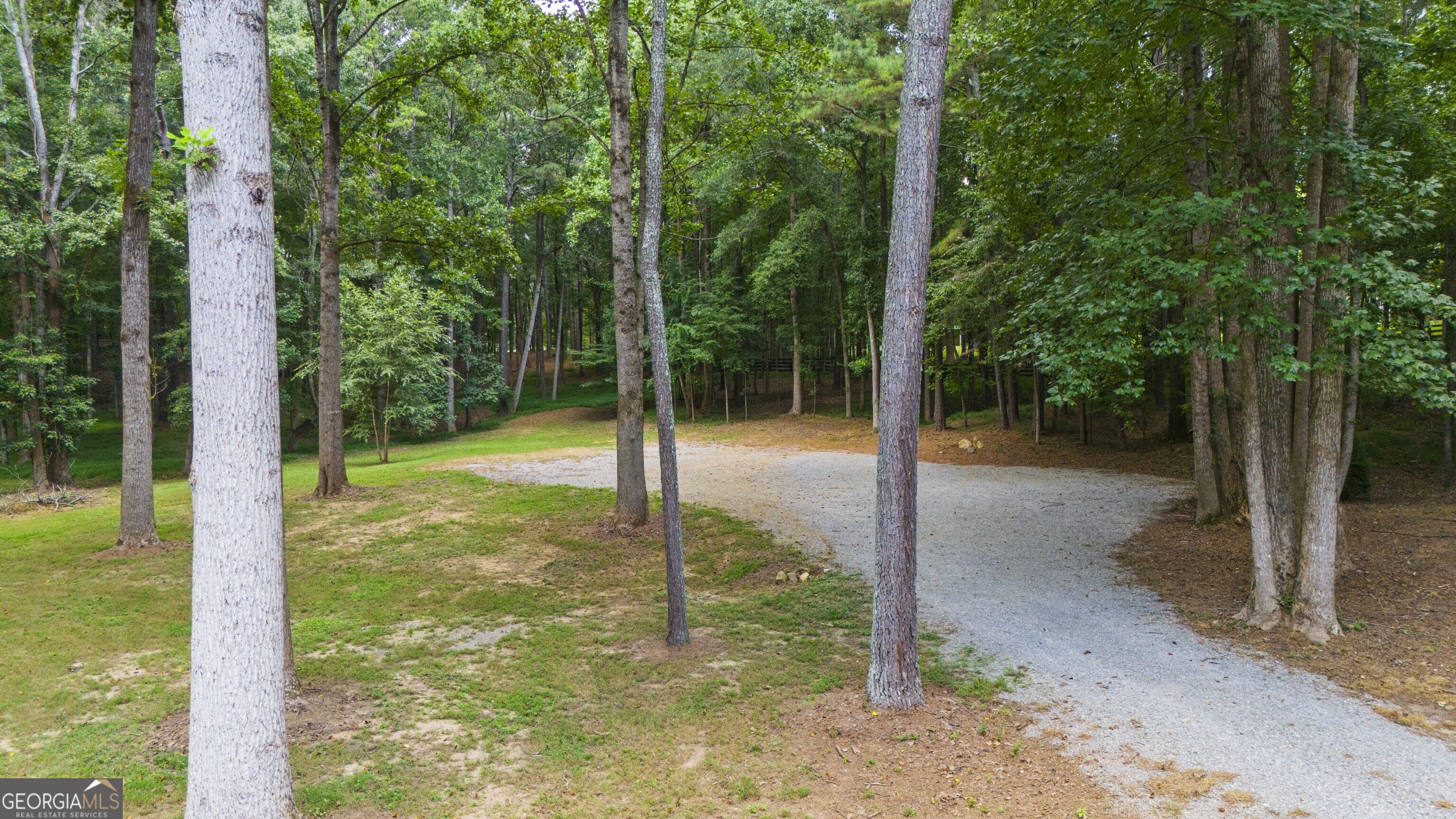 383 Liberty Grove Rd Property Photo 4