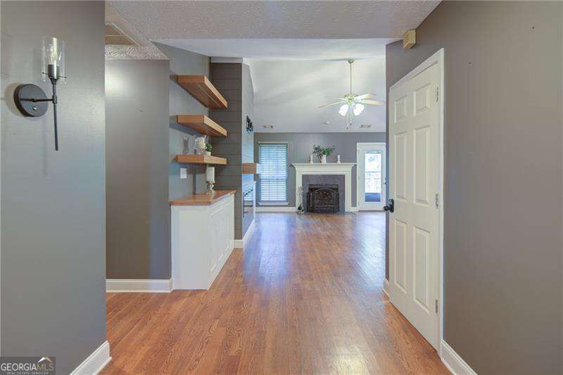 4267 Rivuere Point Property Photo 13