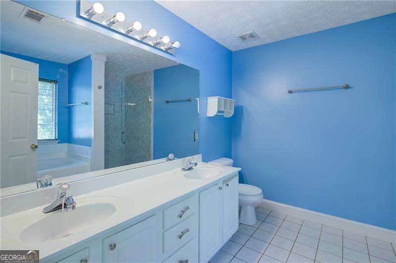 4267 Rivuere Point Property Photo 24