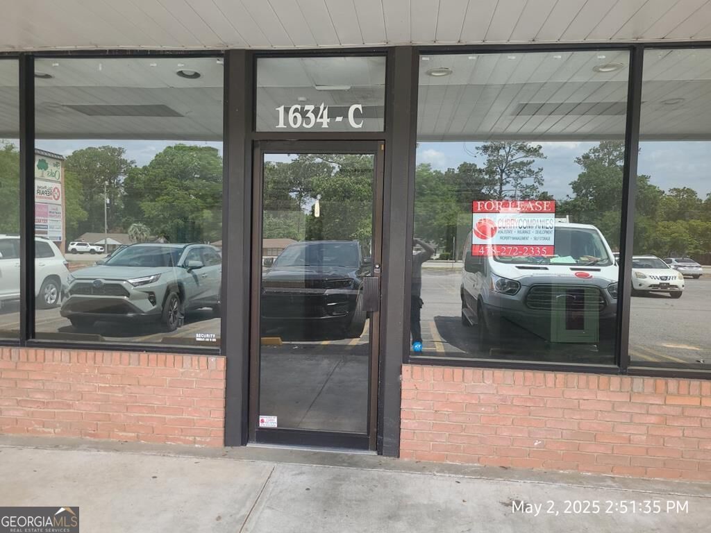 1634 Veterans Boulevard Unit C Property Photo 3