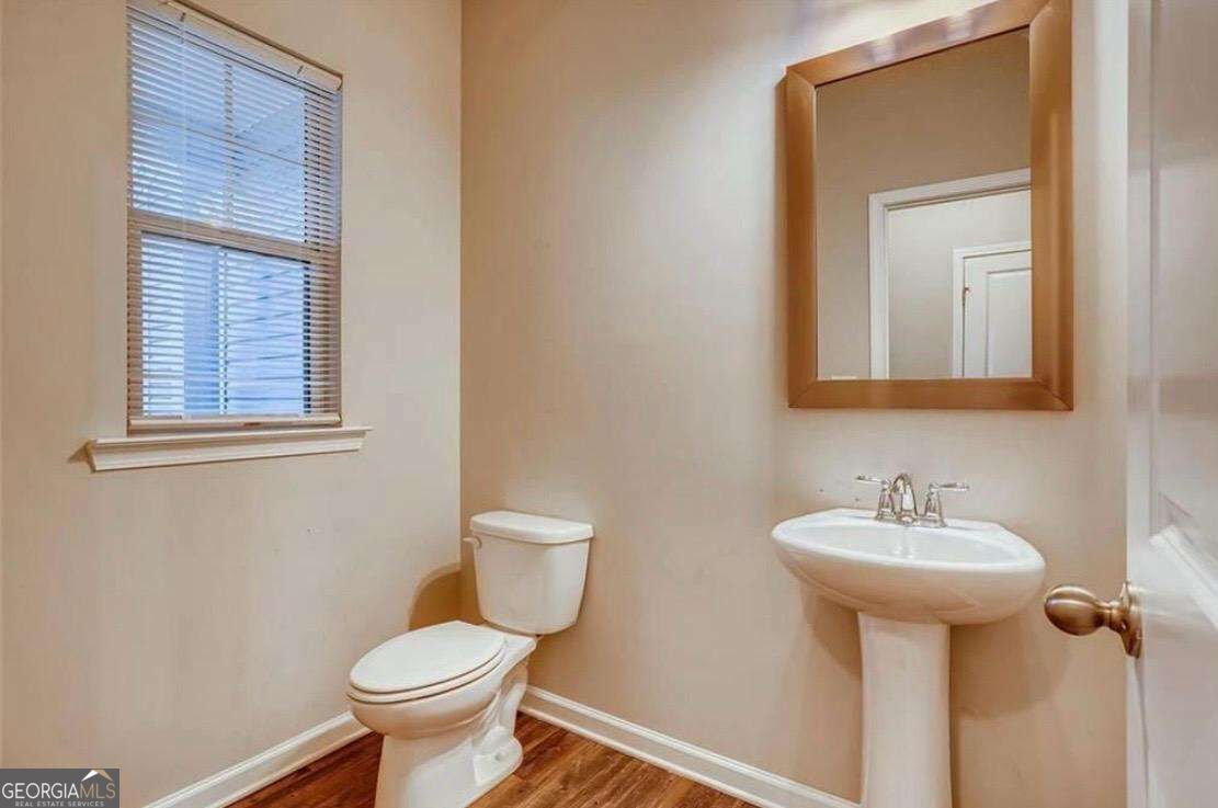1526 Brookmere Way Property Photo 5