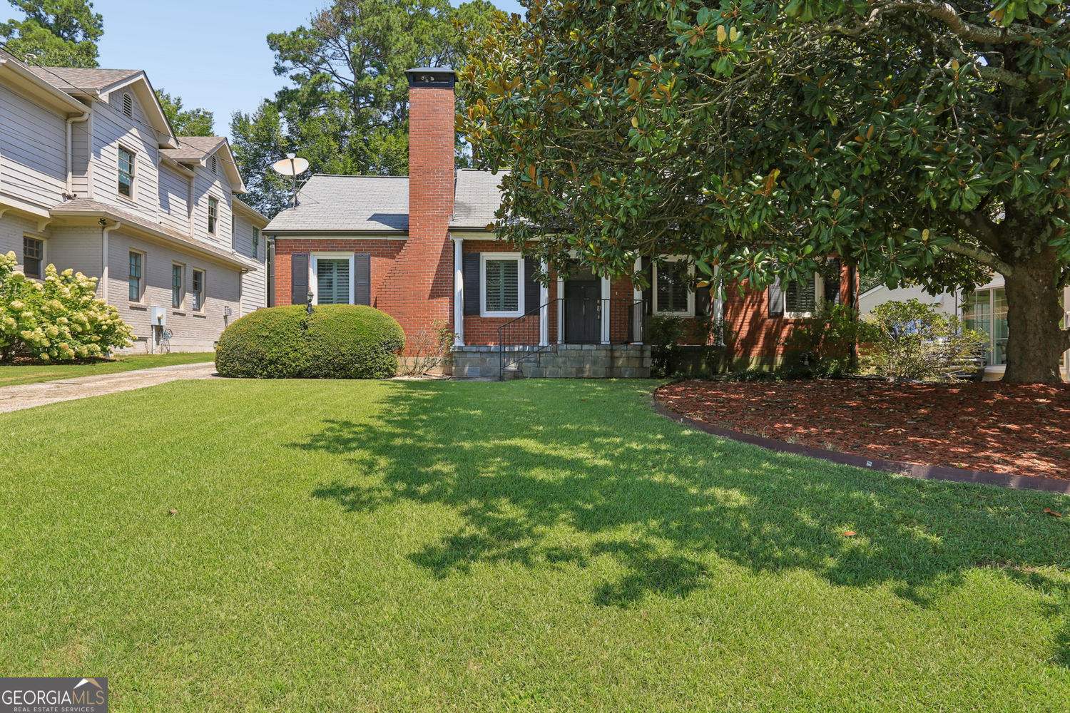 266 Midvale Drive NE Property Photo 1