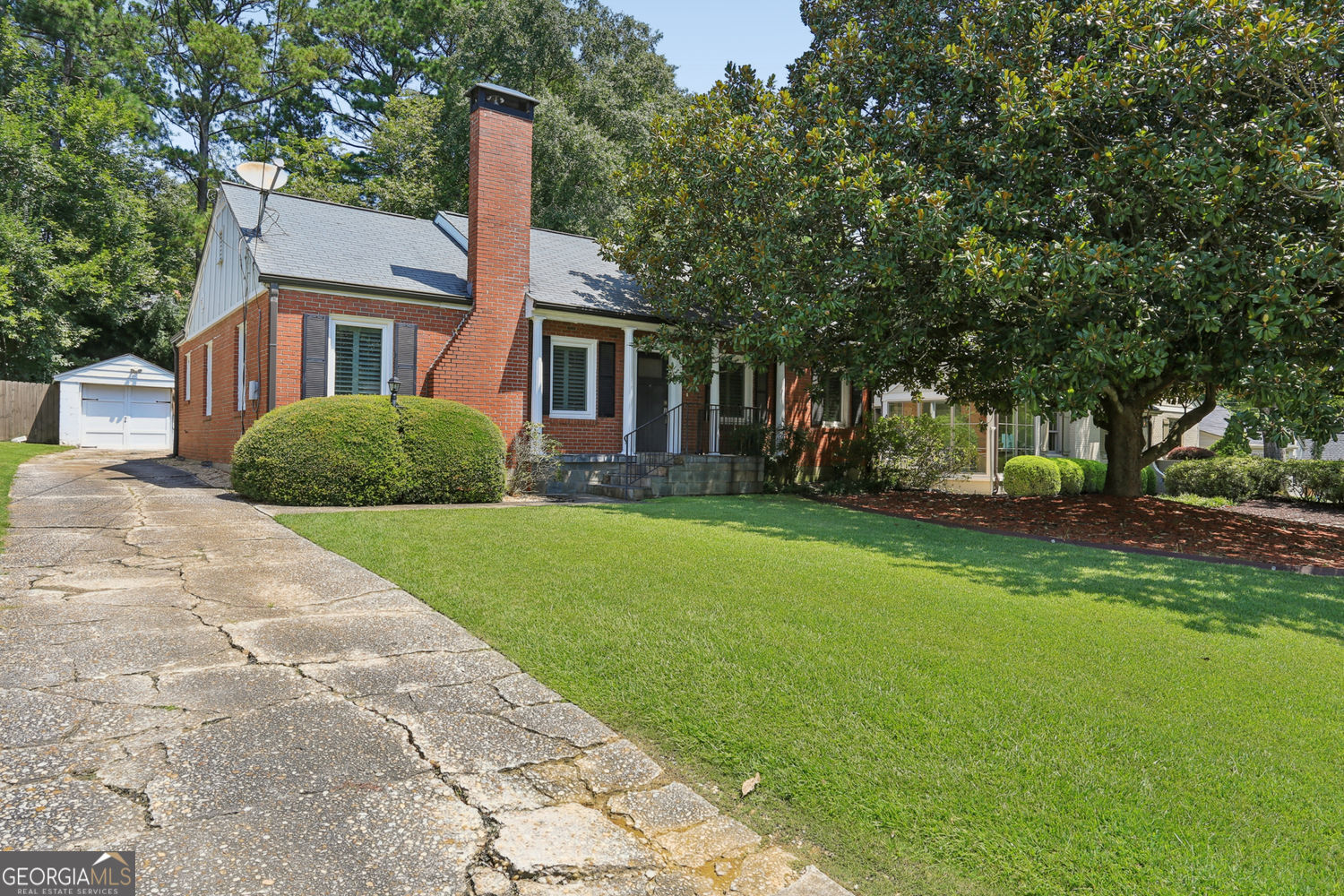 266 Midvale Drive Ne Property Photo 2