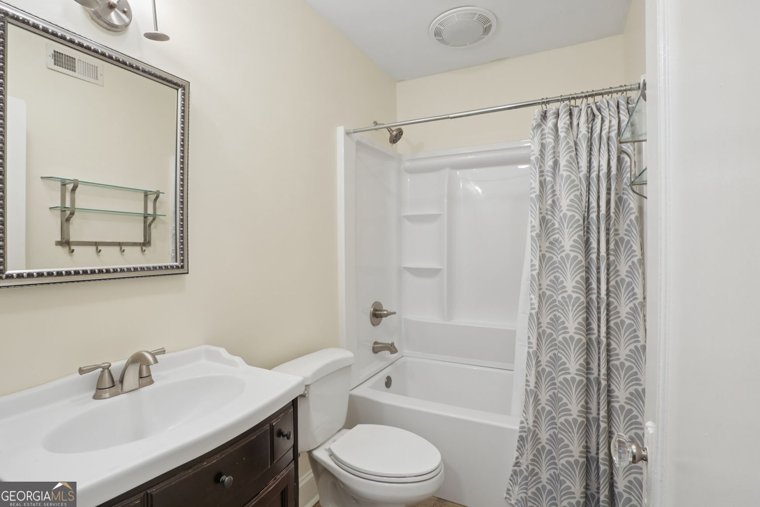 266 Midvale Drive Ne Property Photo 10