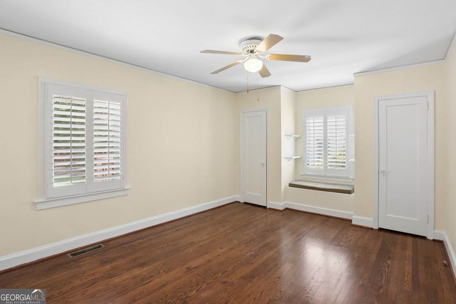 266 Midvale Drive Ne Property Photo 11