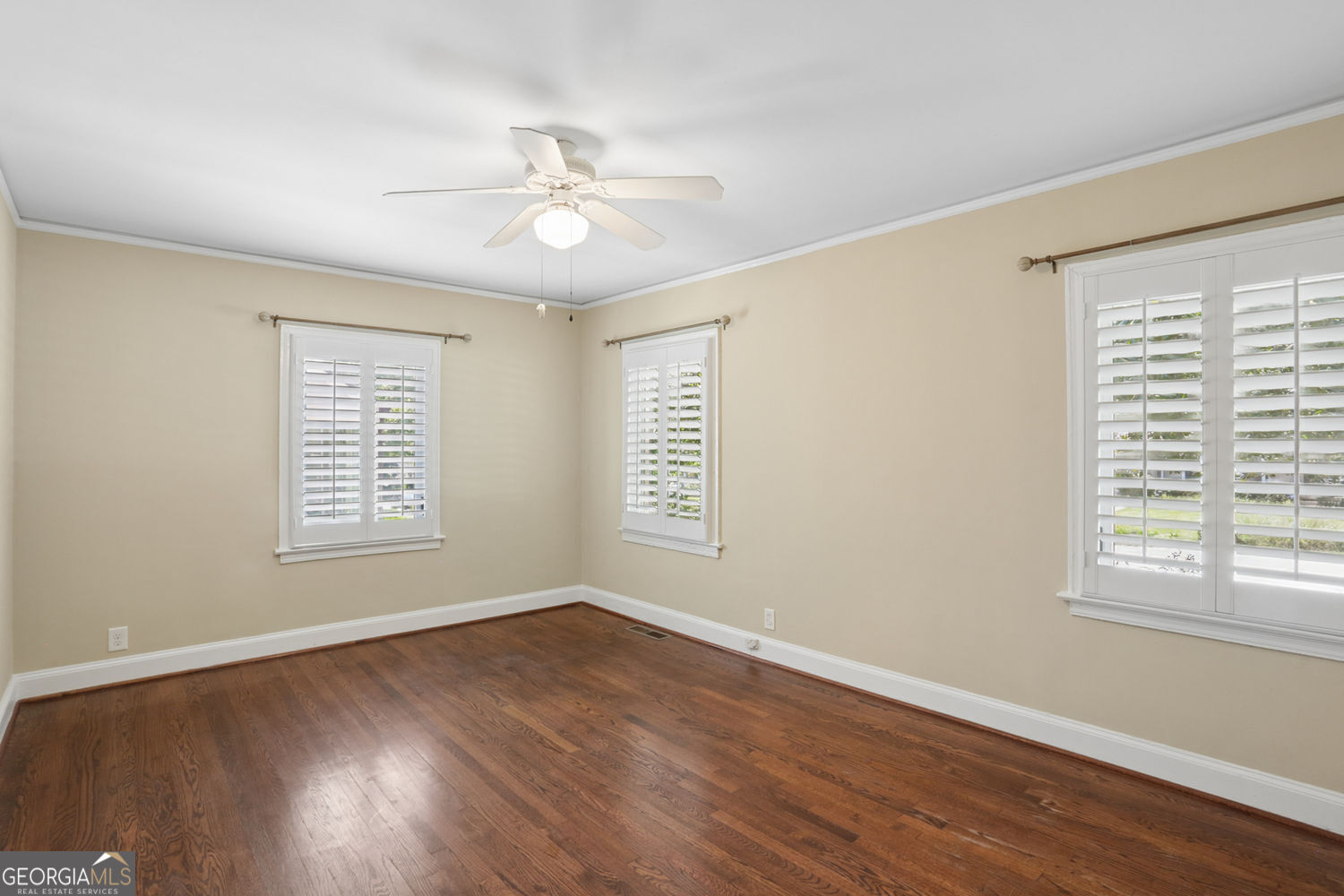 266 Midvale Drive Ne Property Photo 14