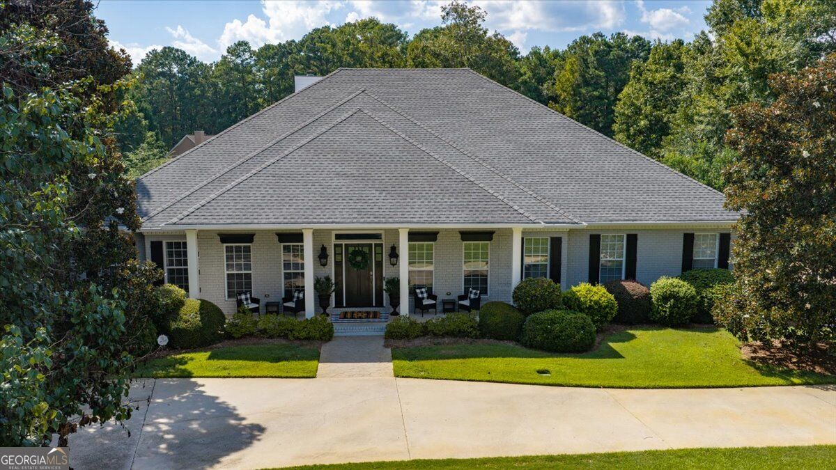 117 Lake Pointe Drive Property Photo 1