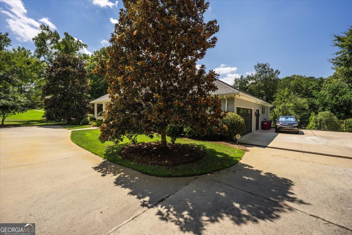 117 Lake Pointe Drive Property Photo 42