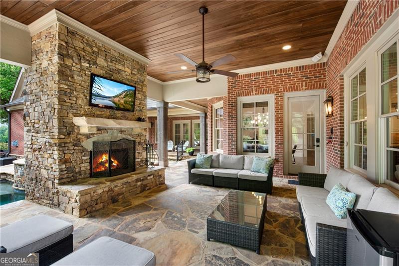 13942 Tree Loft Road Property Photo 4