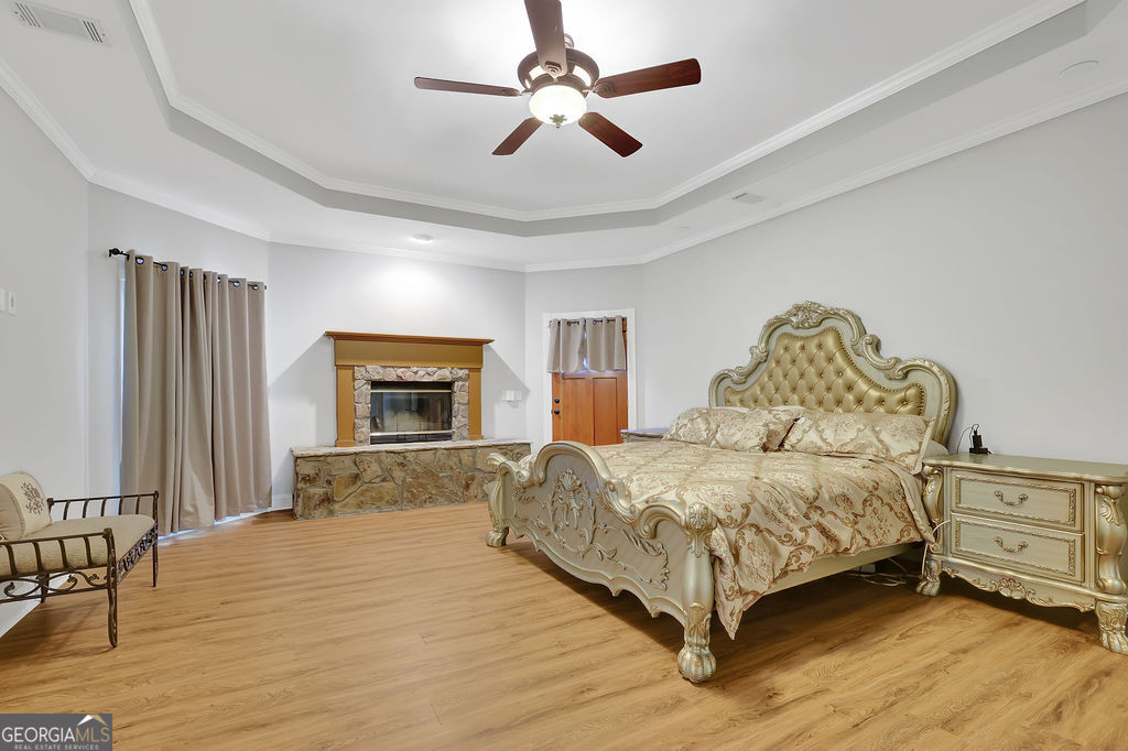 1010 Little River Way Property Photo 6