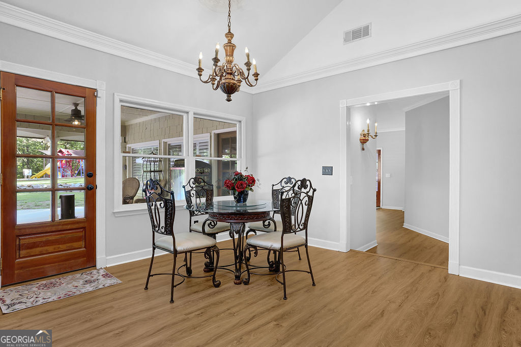 1010 Little River Way Property Photo 13