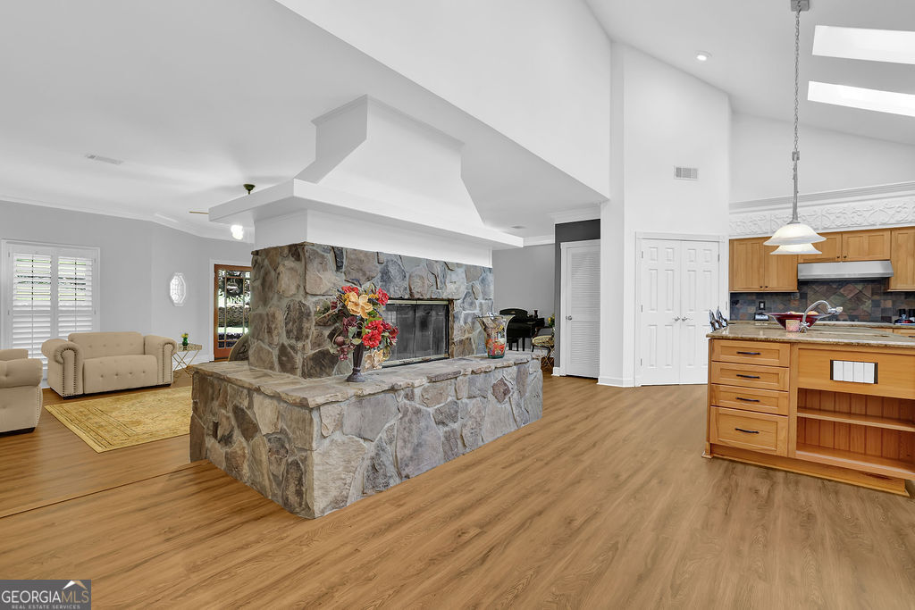1010 Little River Way Property Photo 18