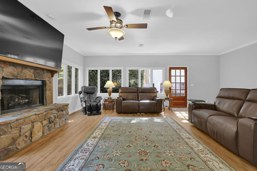 1010 Little River Way Property Photo 30