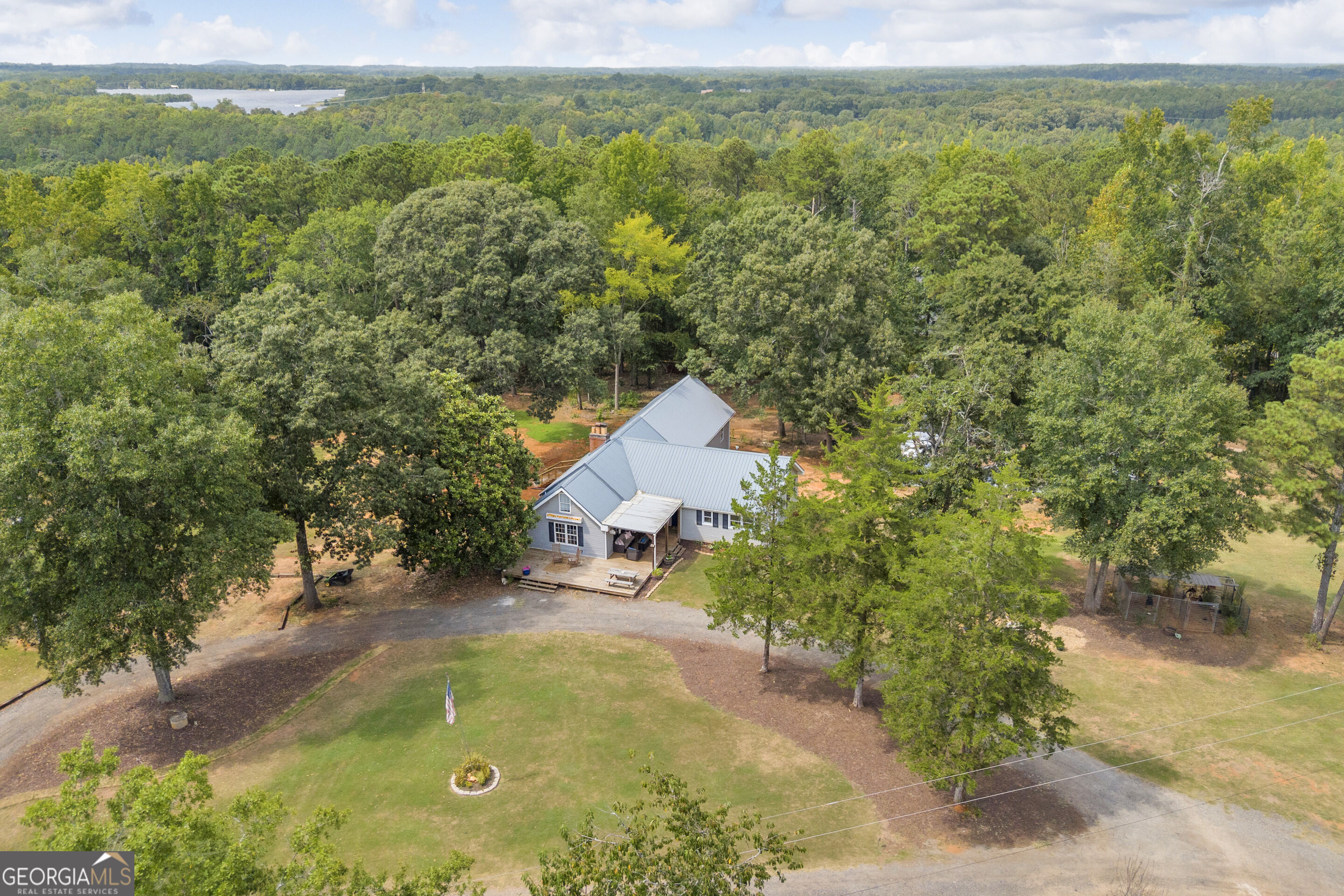 4499 Parkwood Road Property Photo 1