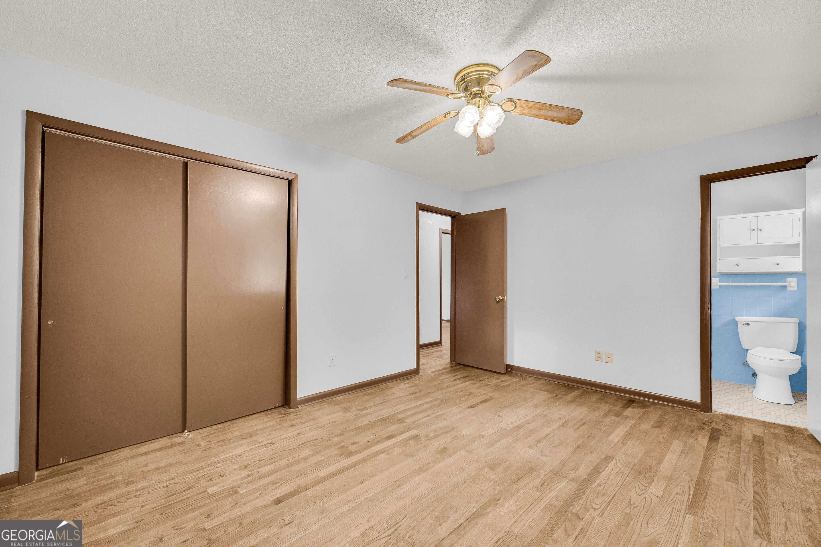 270 University Circle Property Photo 6