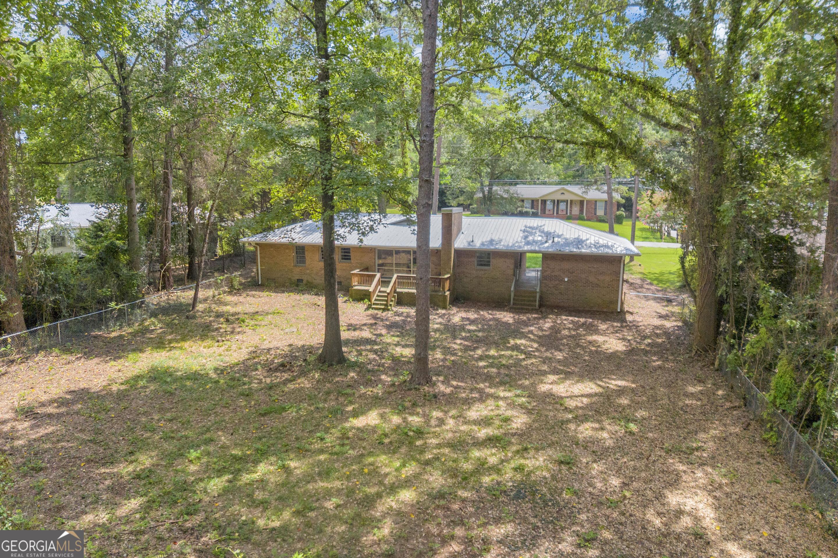 270 University Circle Property Photo 7