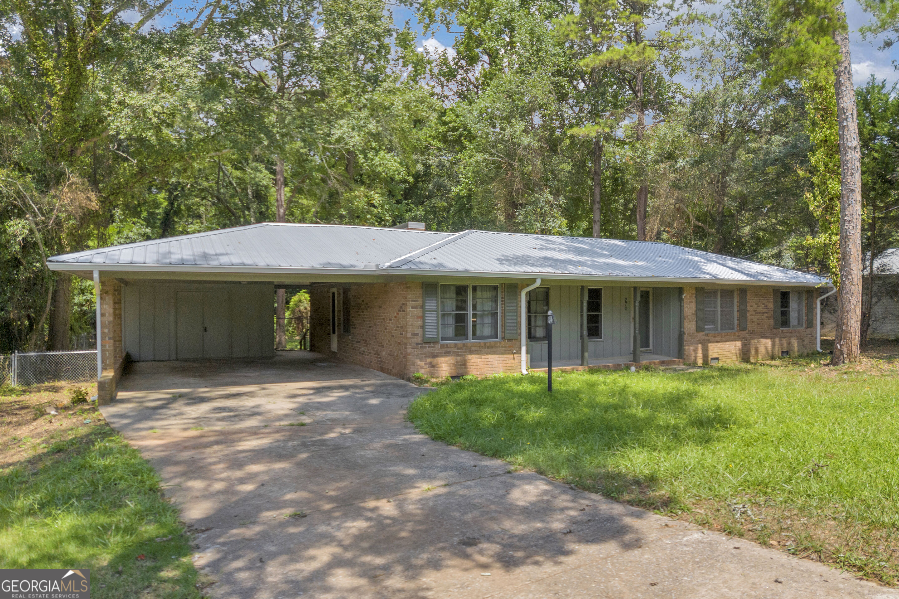 270 University Circle Property Photo 10