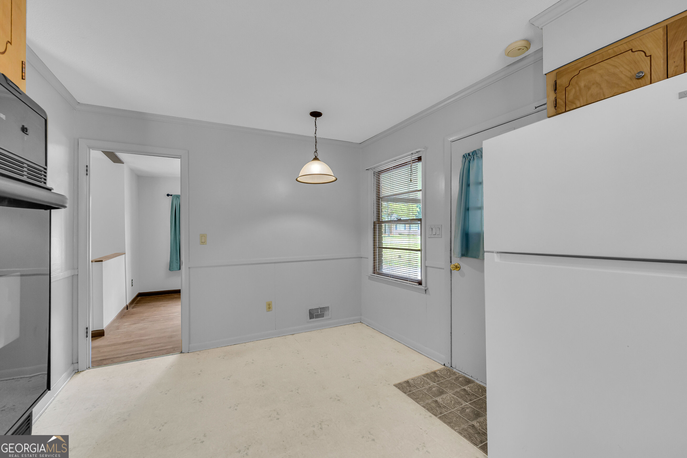 270 University Circle Property Photo 21