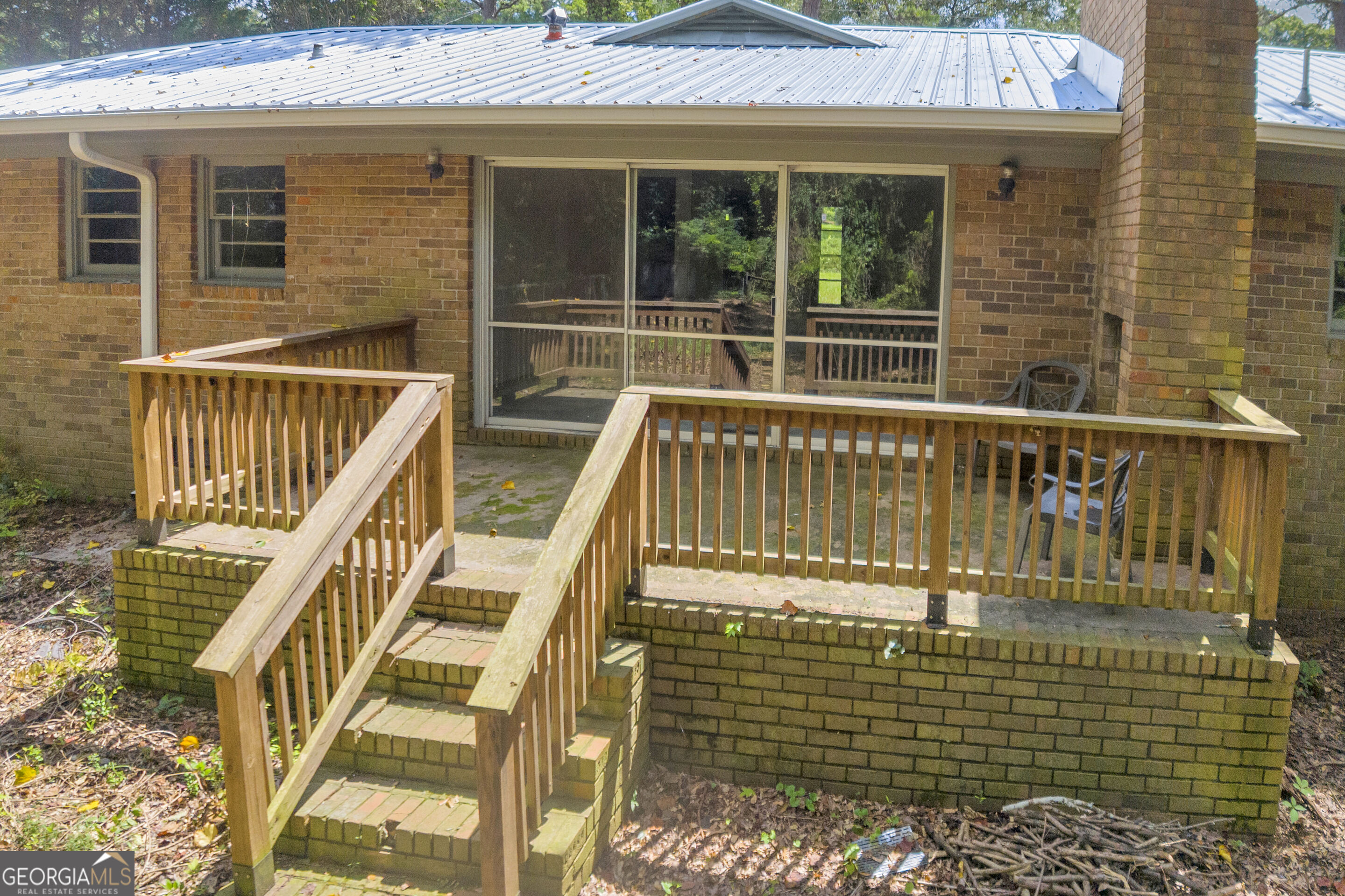270 University Circle Property Photo 36