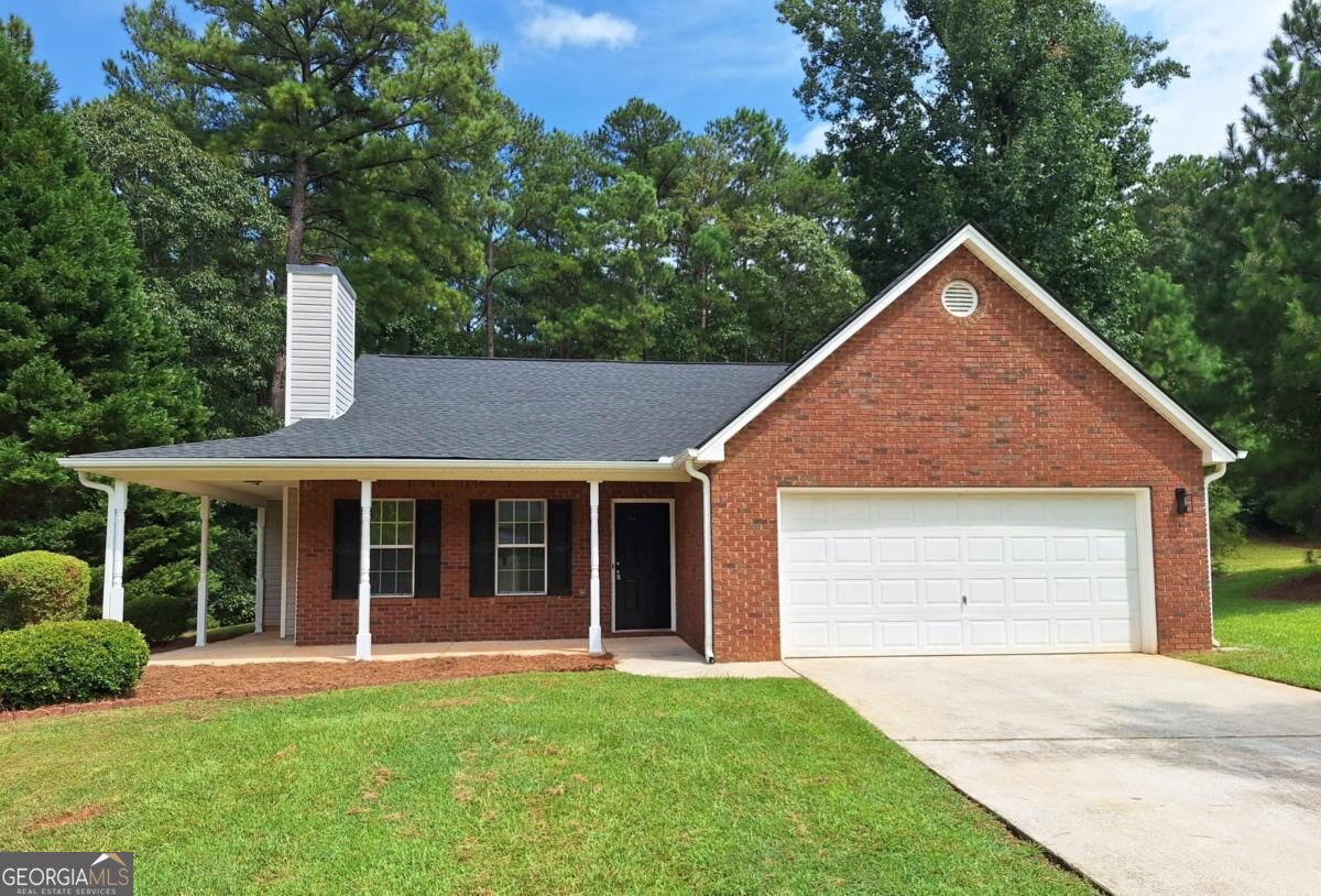 215 Oak Hill Drive Property Photo 1