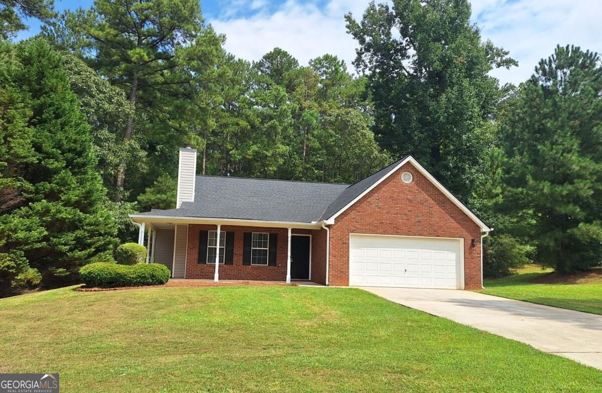 215 Oak Hill Drive Property Photo 2
