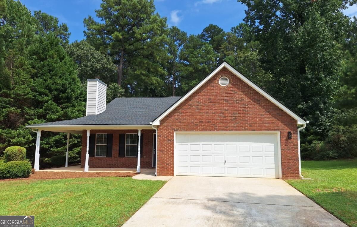 215 Oak Hill Drive Property Photo 5