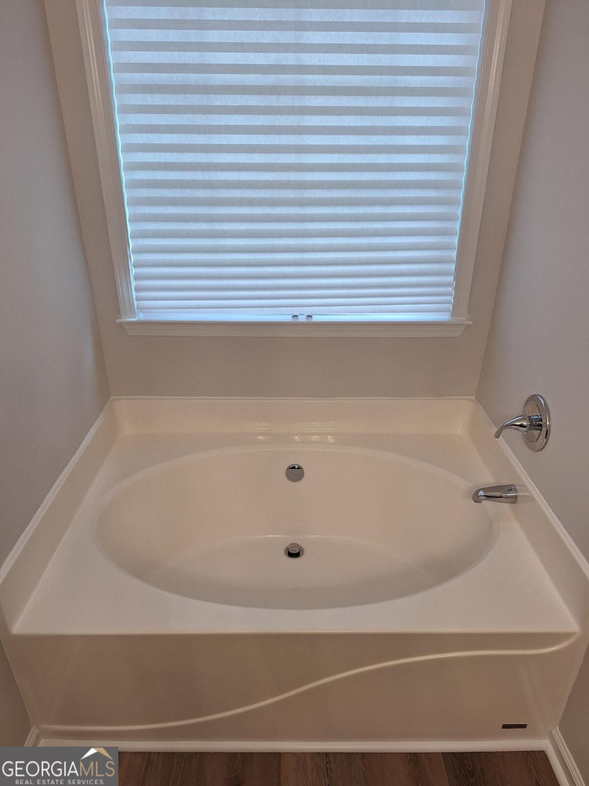 215 Oak Hill Drive Property Photo 14
