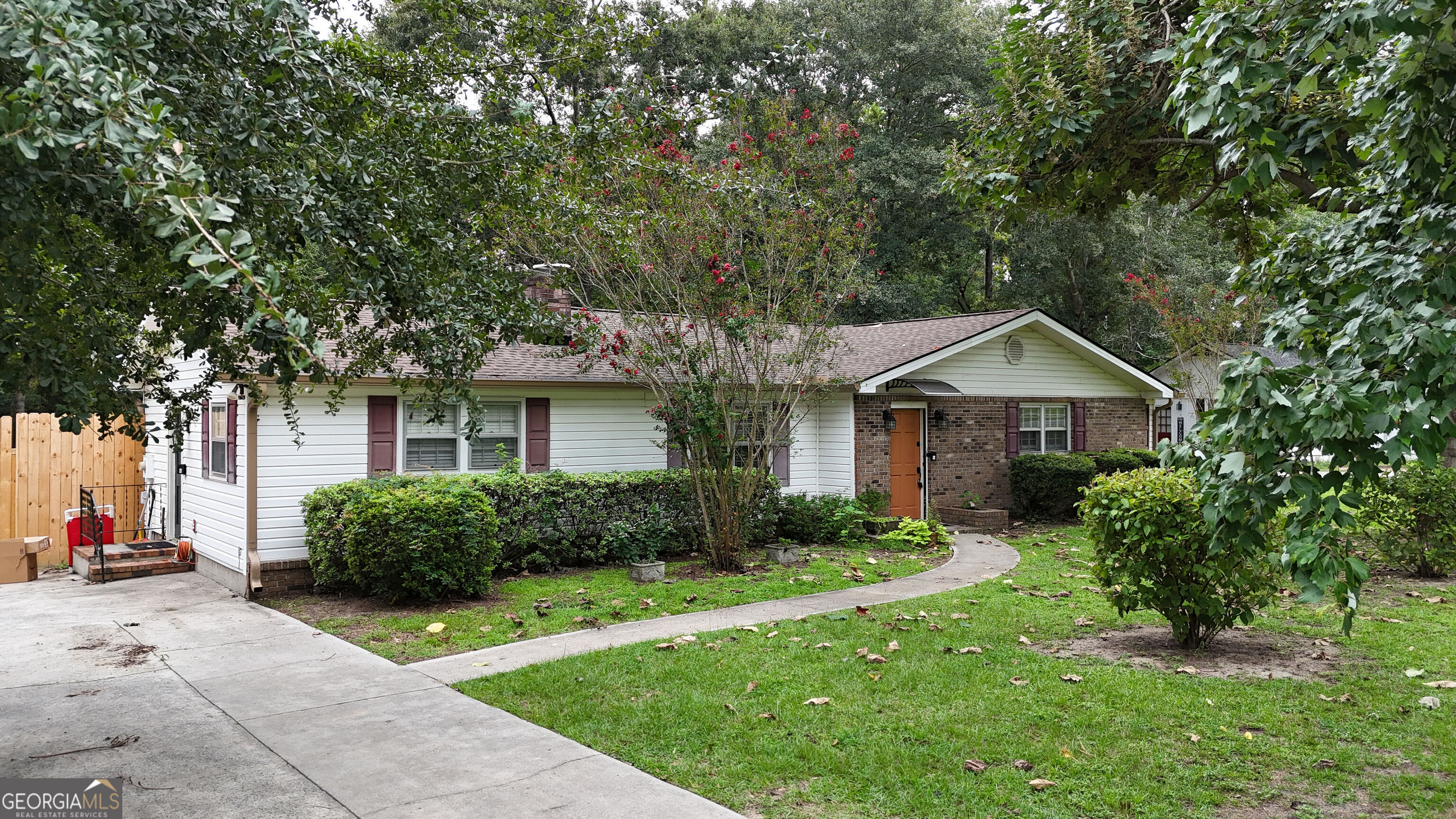 227 Shuman Drive Property Photo 1