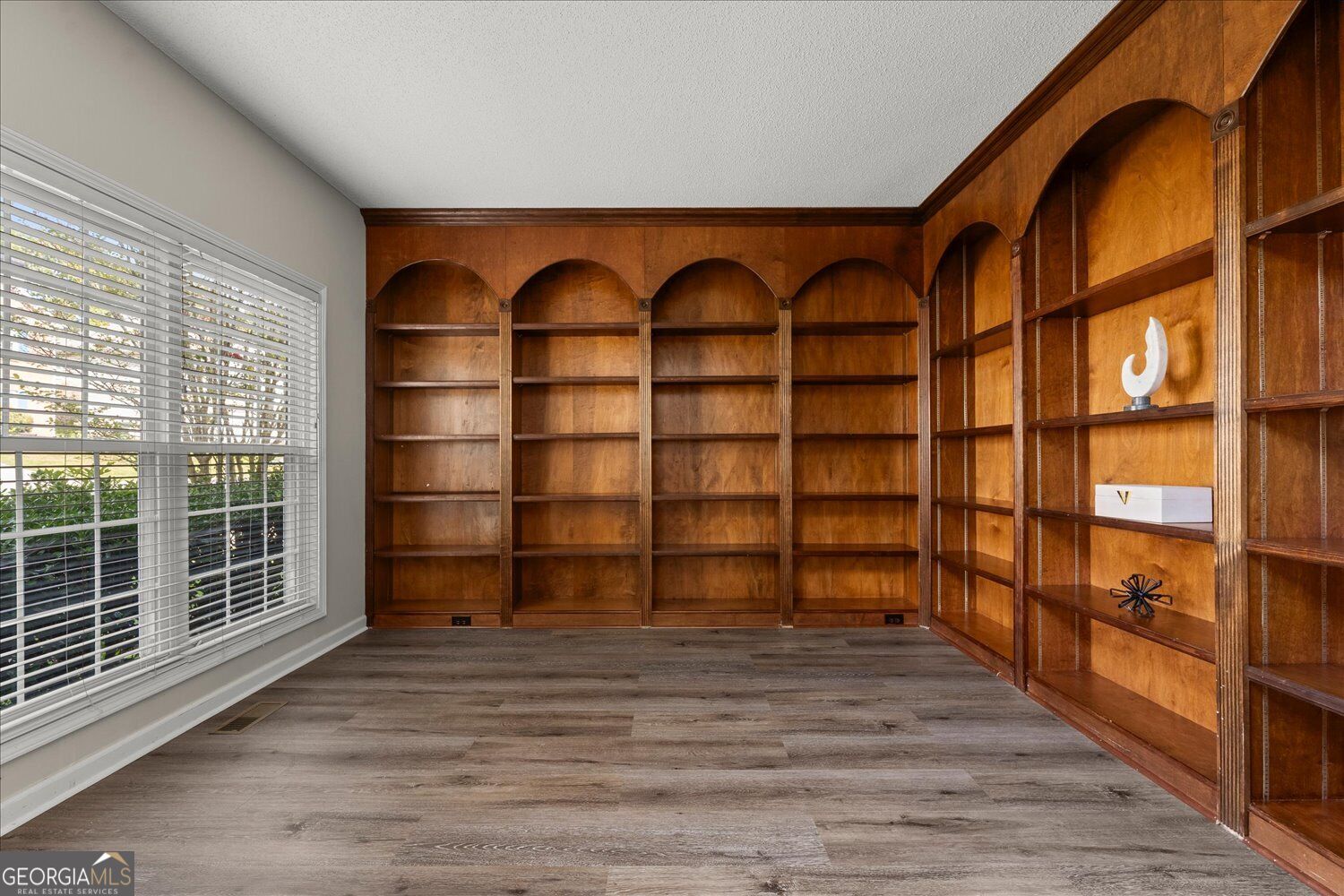 1486 Soaring Pointe Property Photo 5