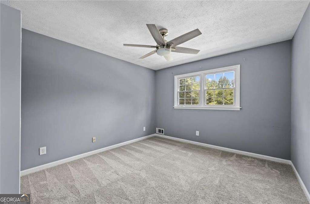 392 Heritage Lane Property Photo 25