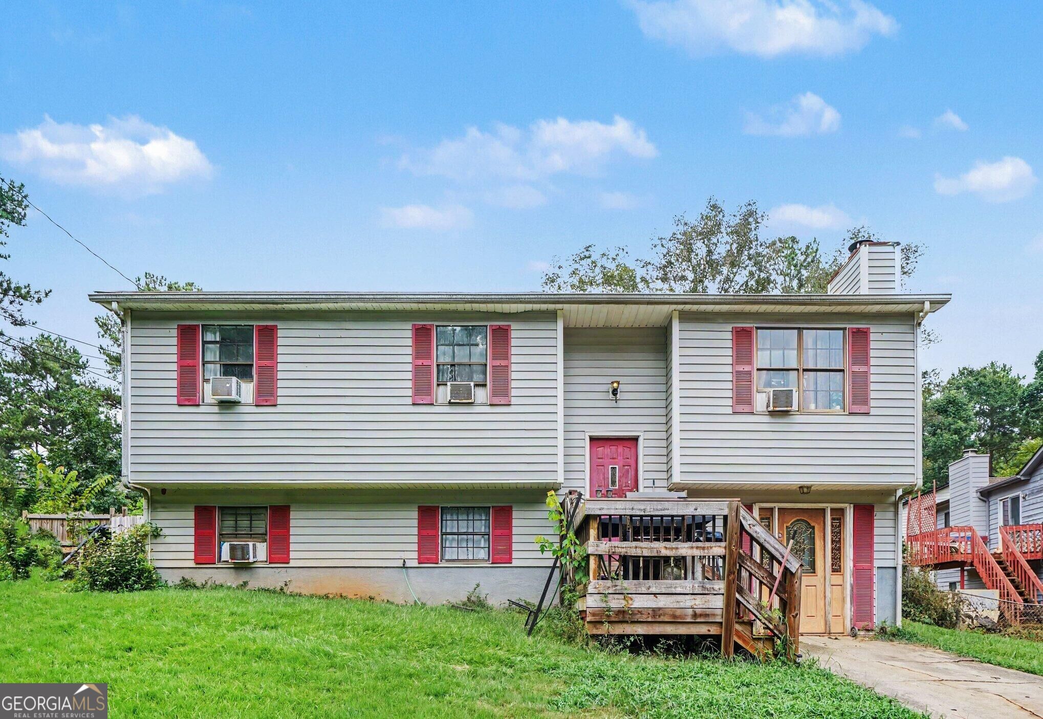5228 Tina Court Property Photo 1