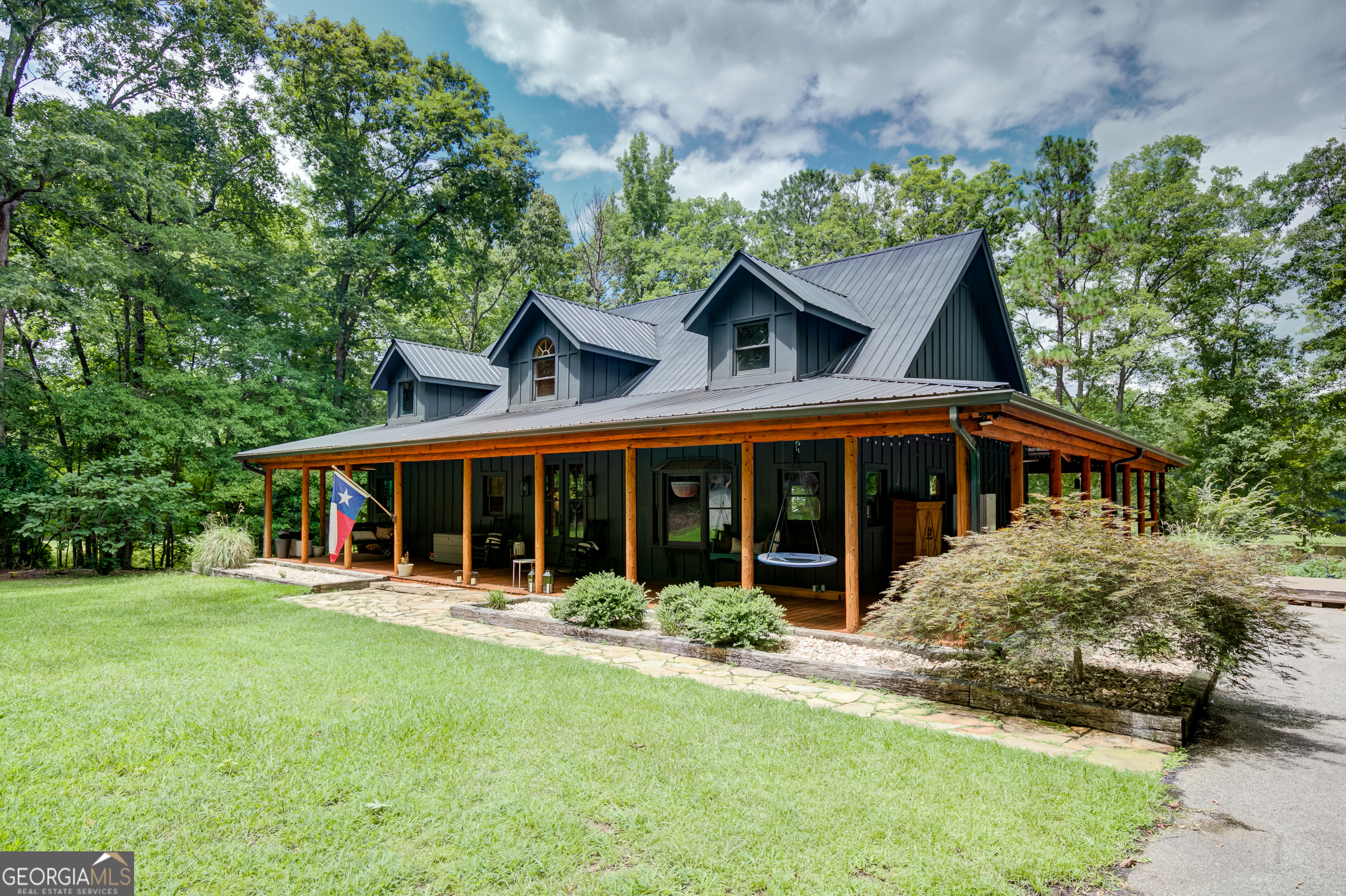 710 Line Creek Road Property Photo 4