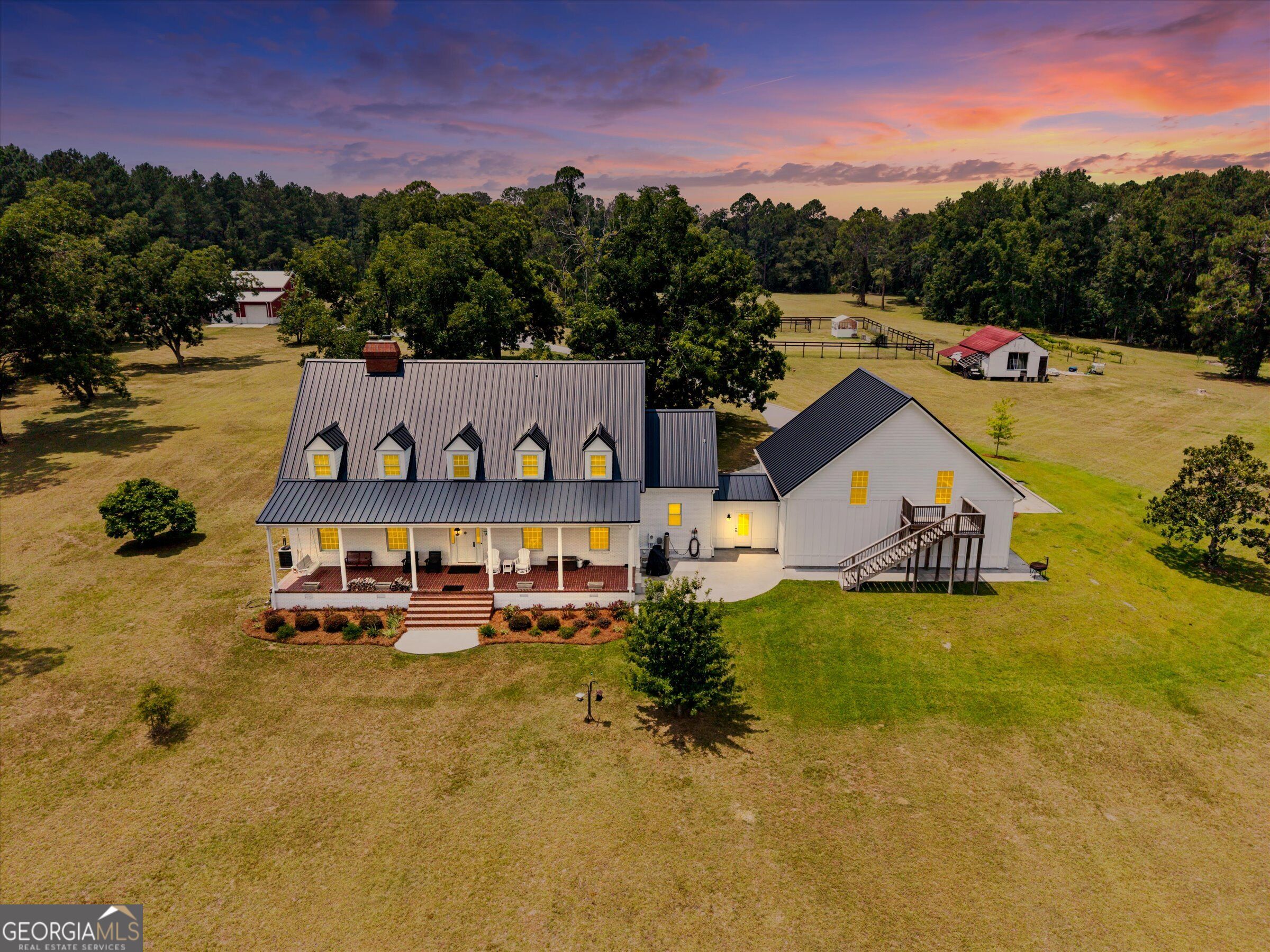 2224 Chainey Briar Rd Property Photo 4
